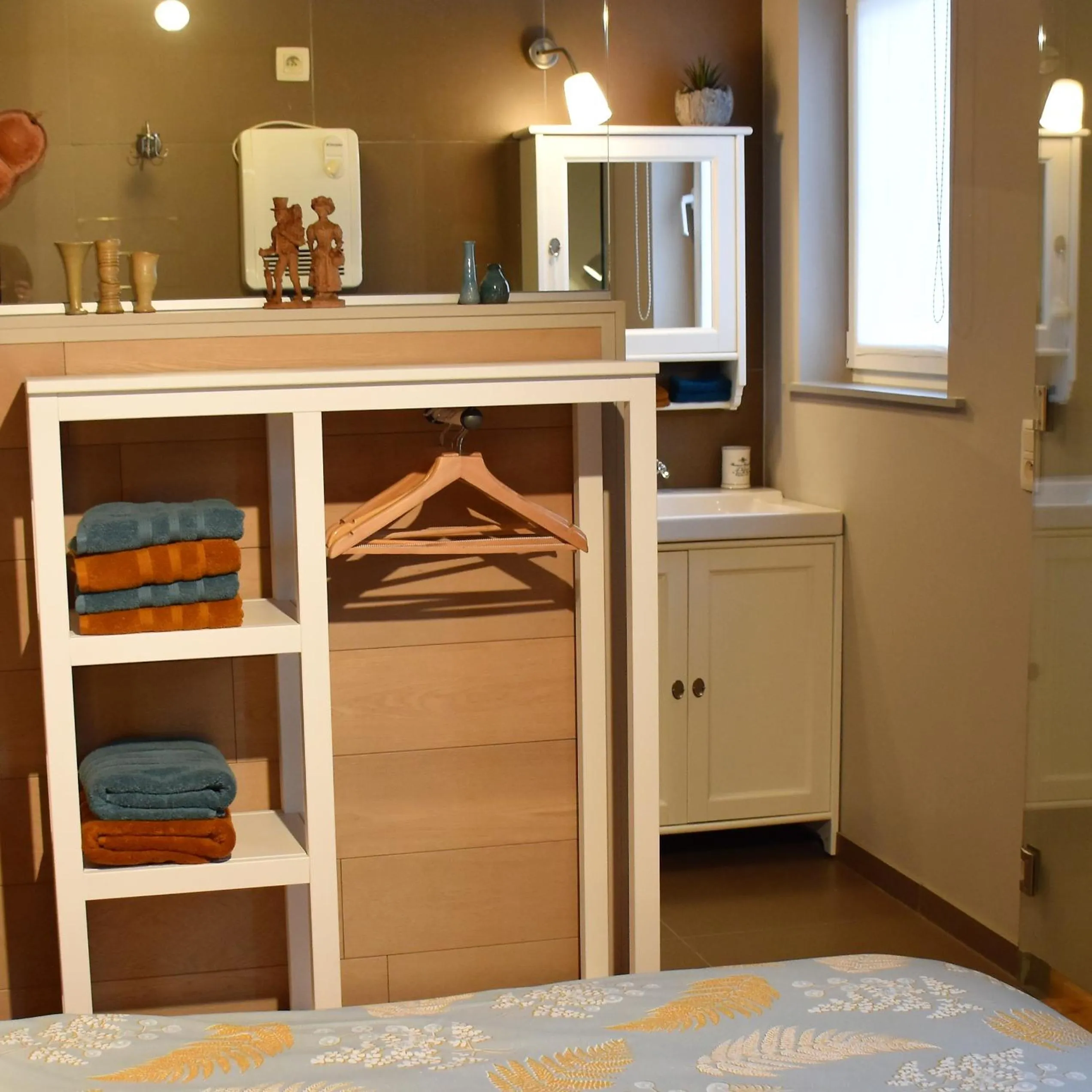 Bathroom, Bed in B&B Stefans Pottery
