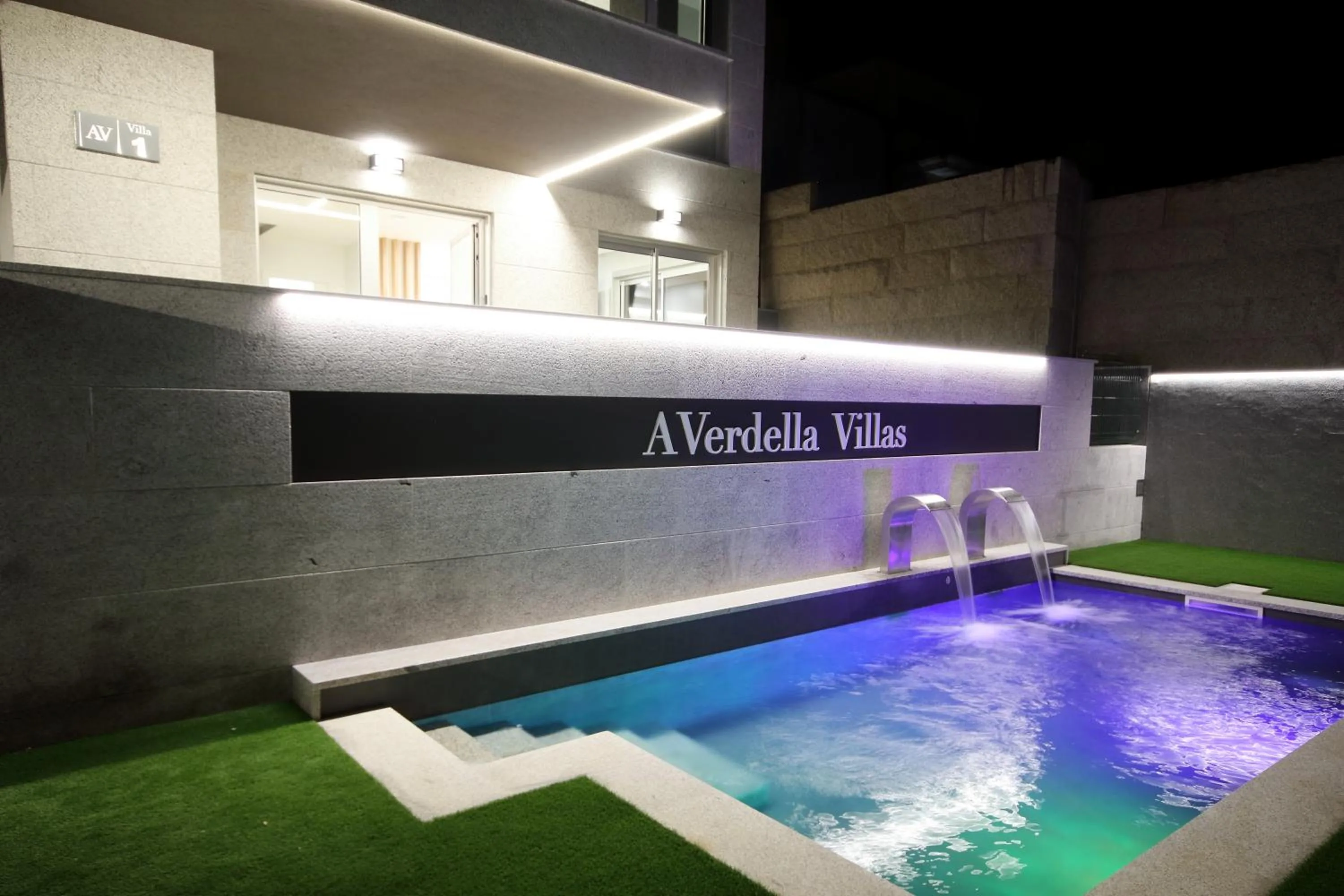 Swimming pool in A Verdella Villas