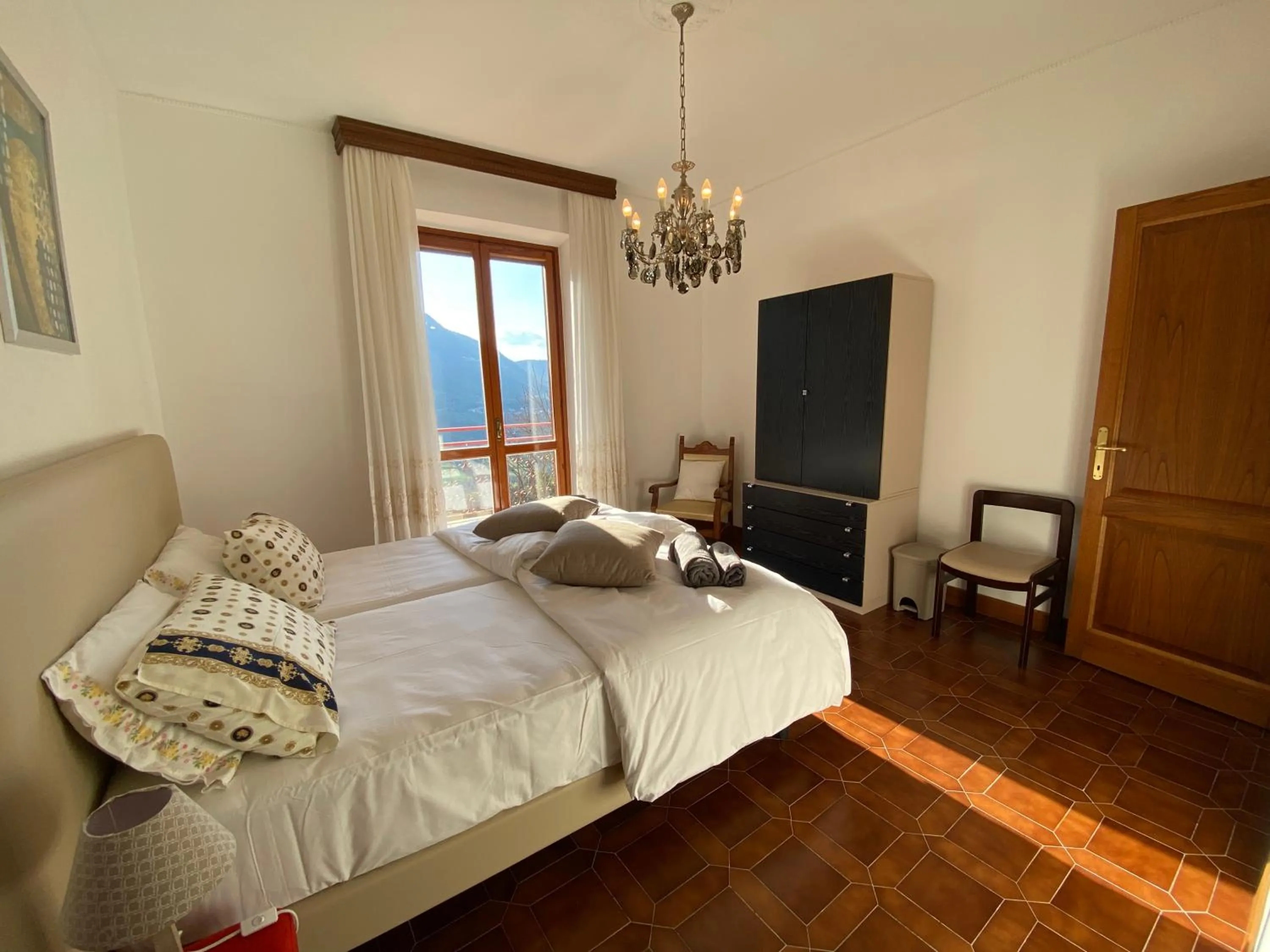 Photo of the whole room, Bed in B&B Rox e Claudia