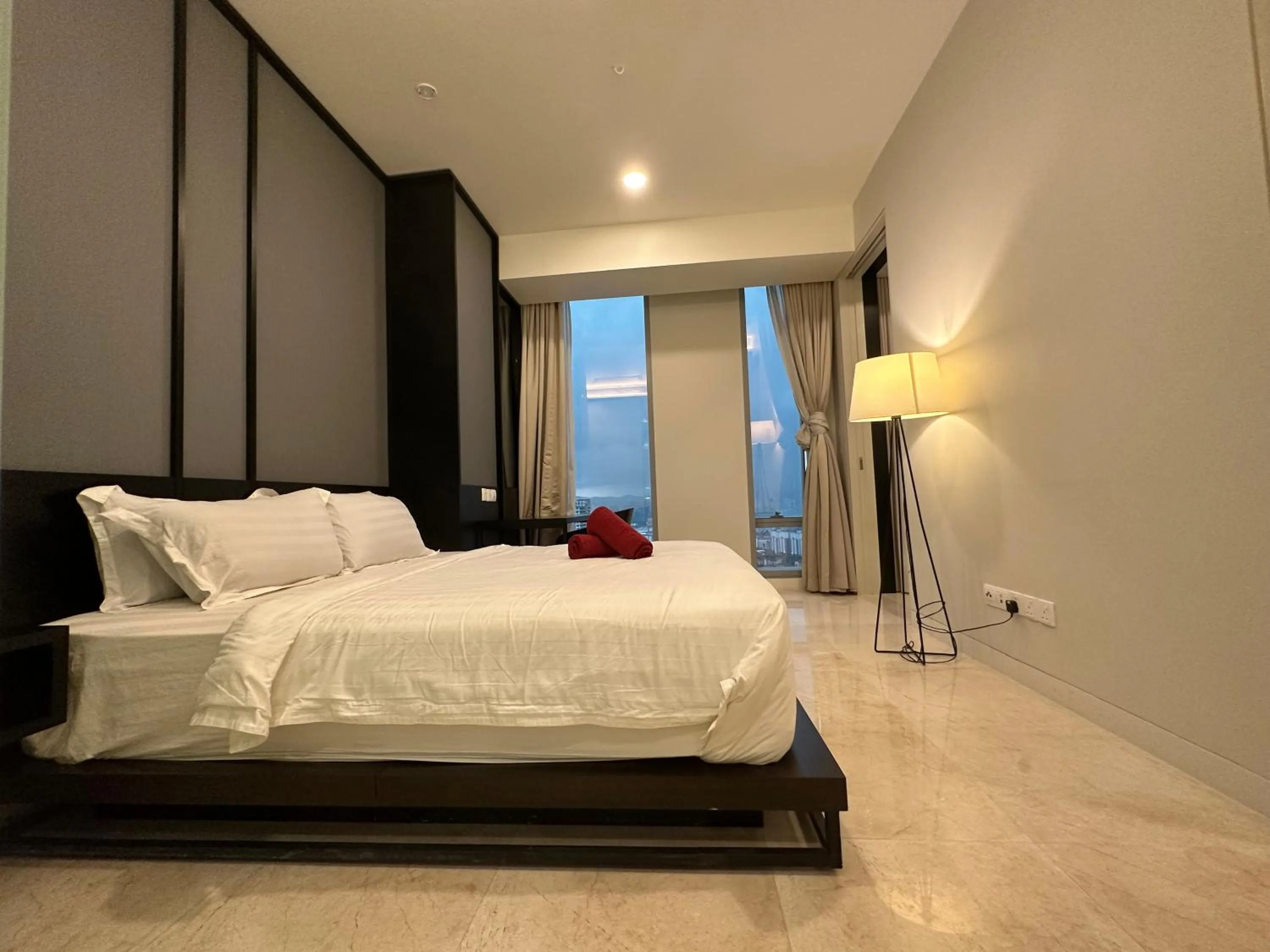 Bed in Tropicana The Residence By Klcc