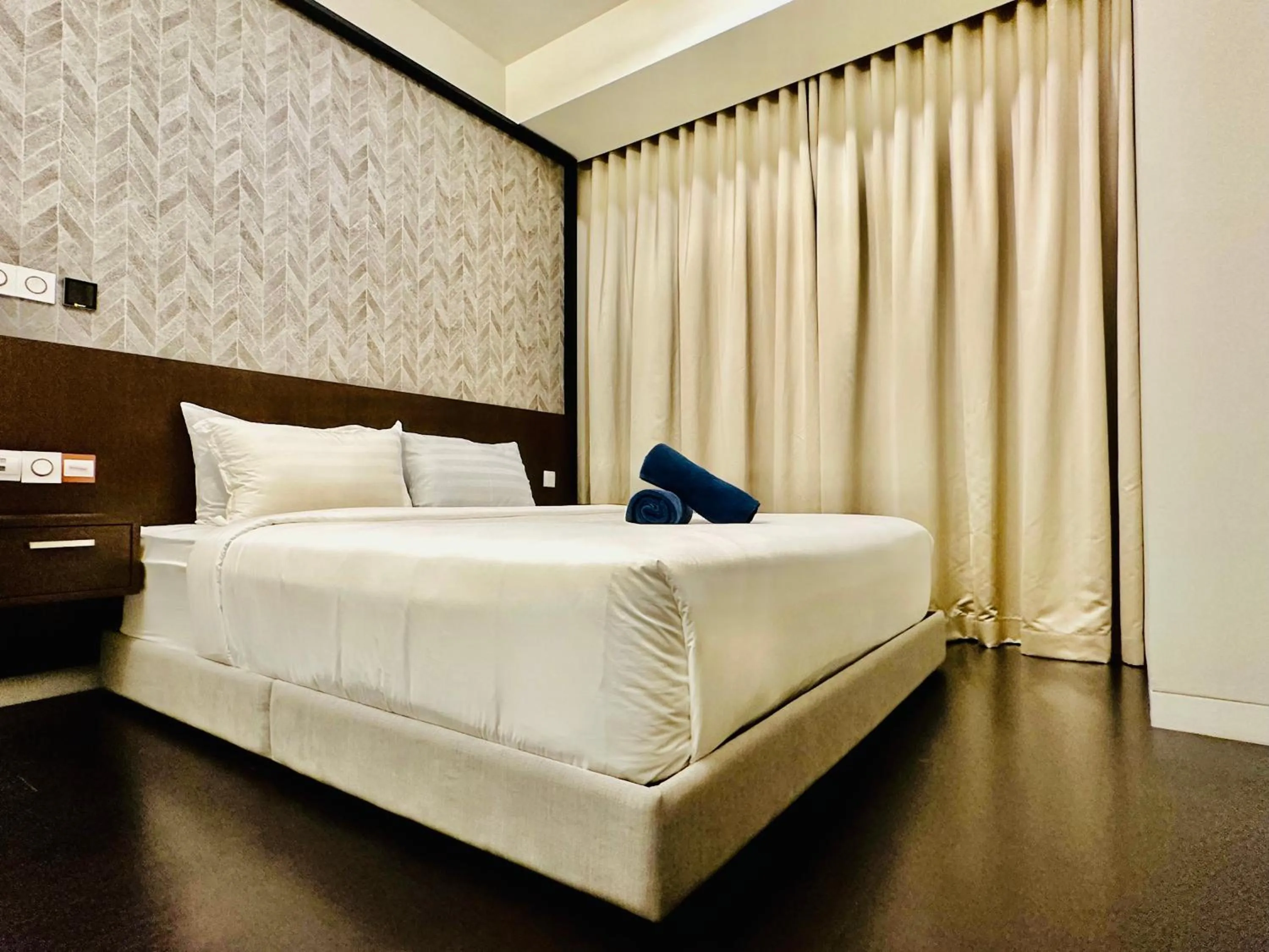 Bed in Tropicana The Residence By Klcc