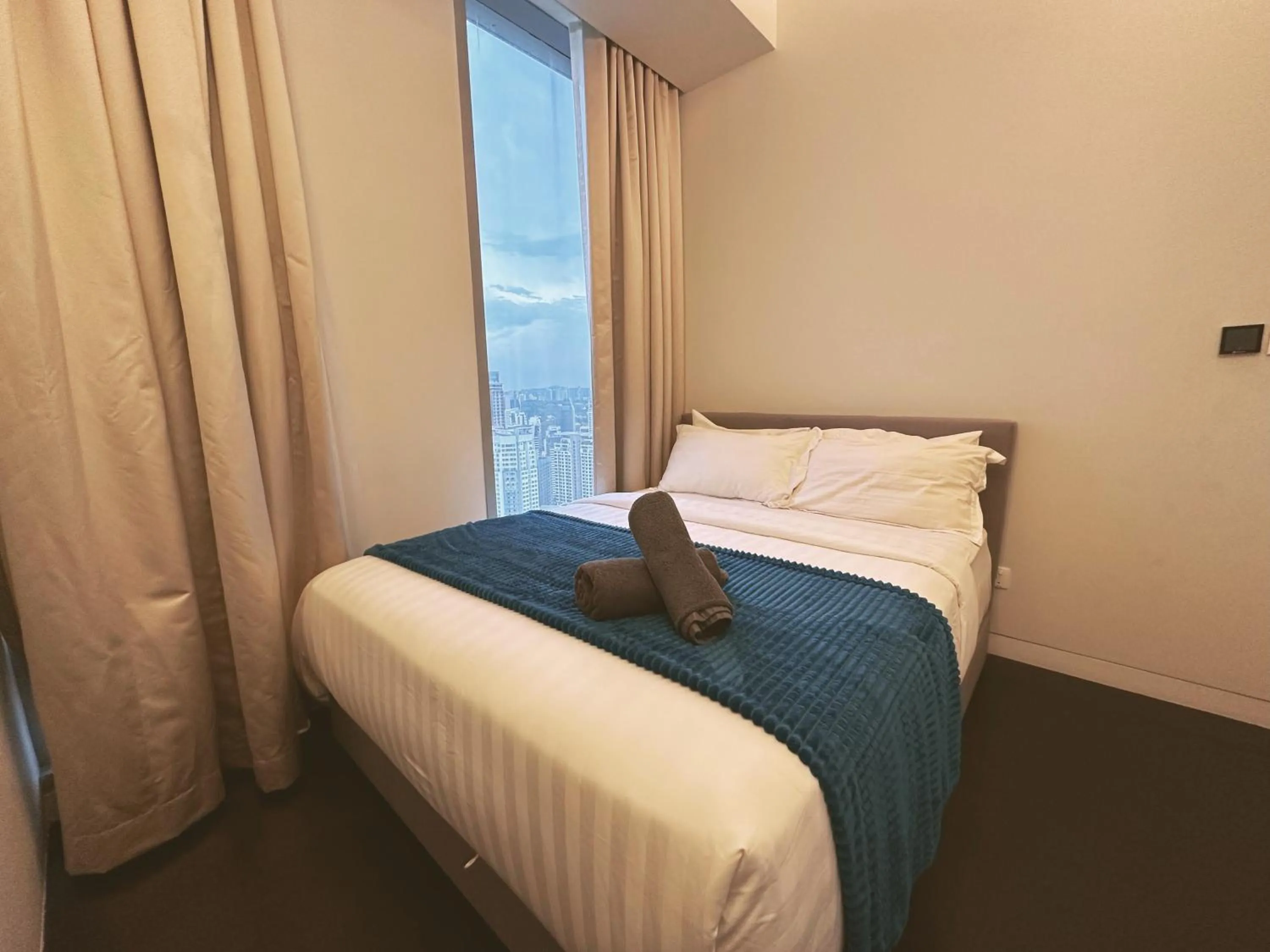 Bed in Tropicana The Residence By Klcc