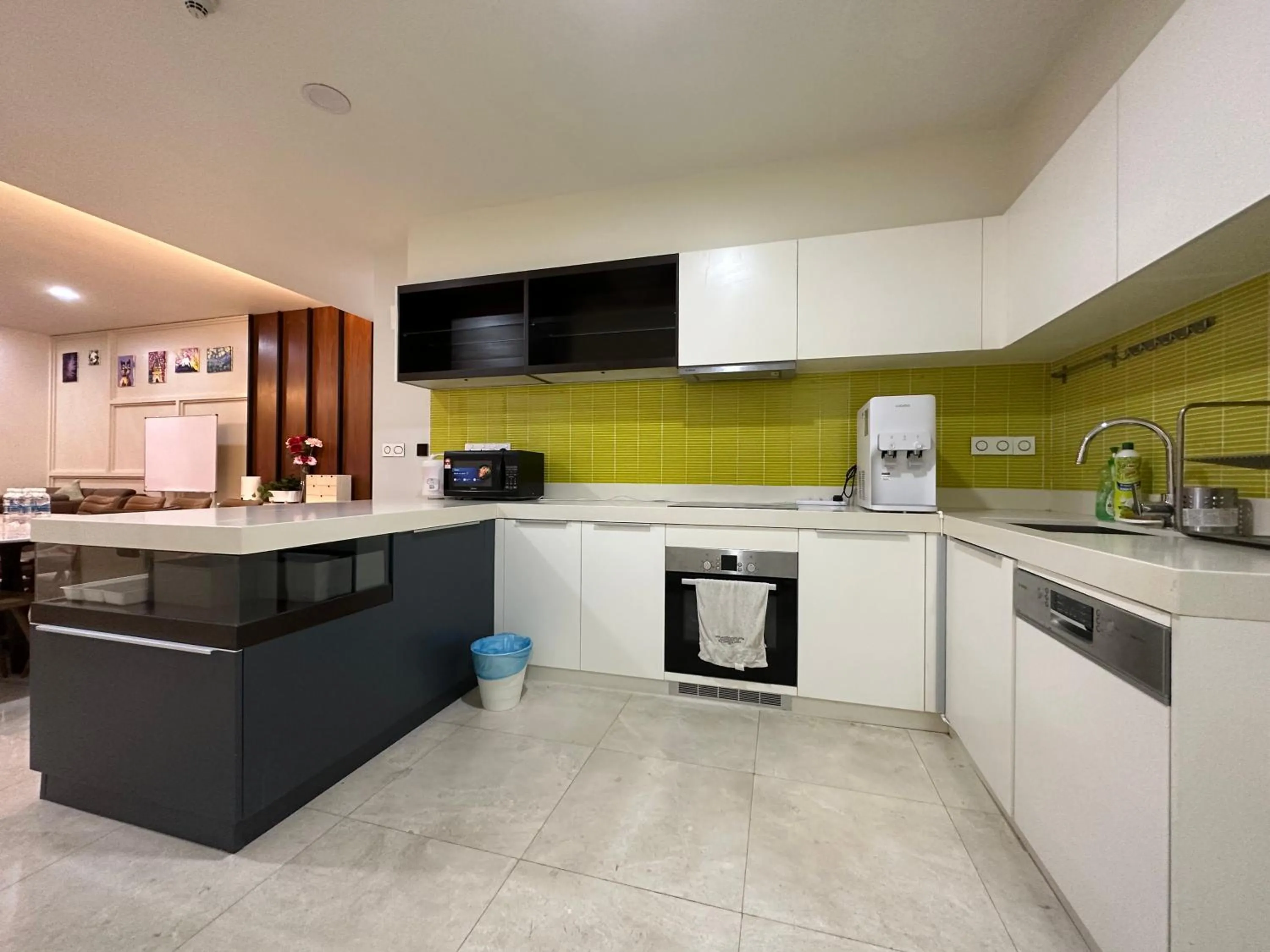 Kitchen or kitchenette in Tropicana The Residence By Klcc