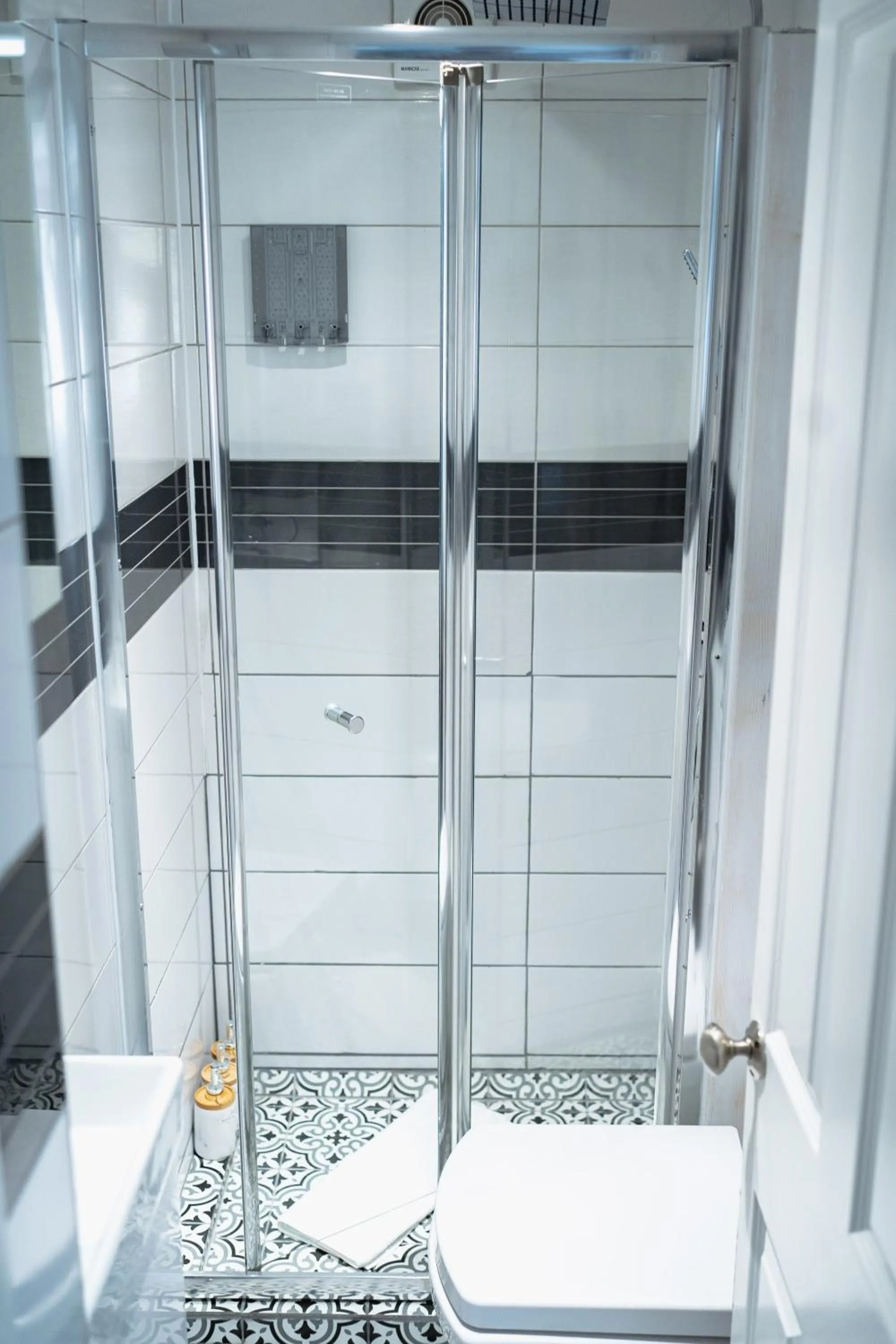 Shower in Saltwater Guest House