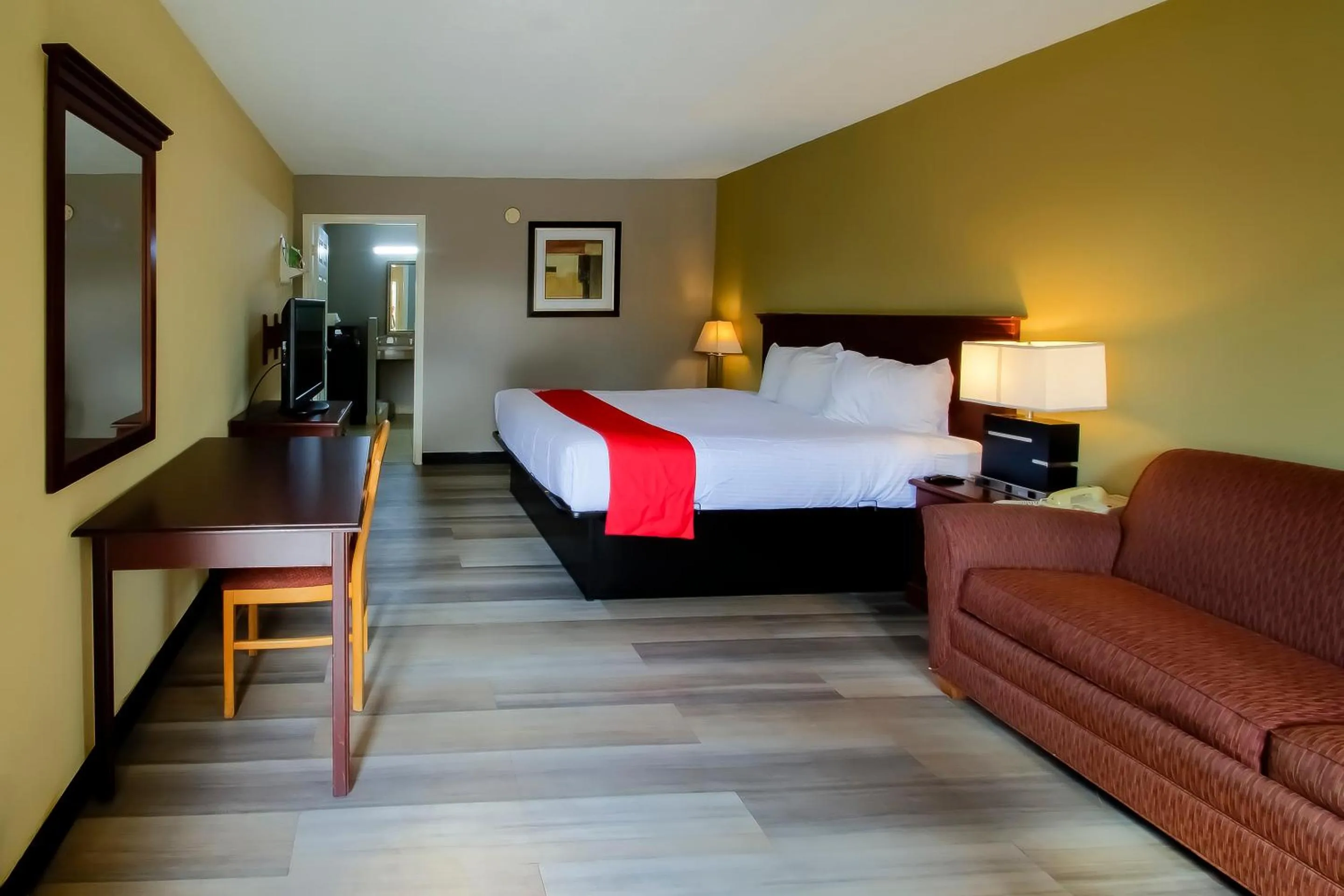 Bedroom, Bed in Cypress Inn & Suites Washington by OYO