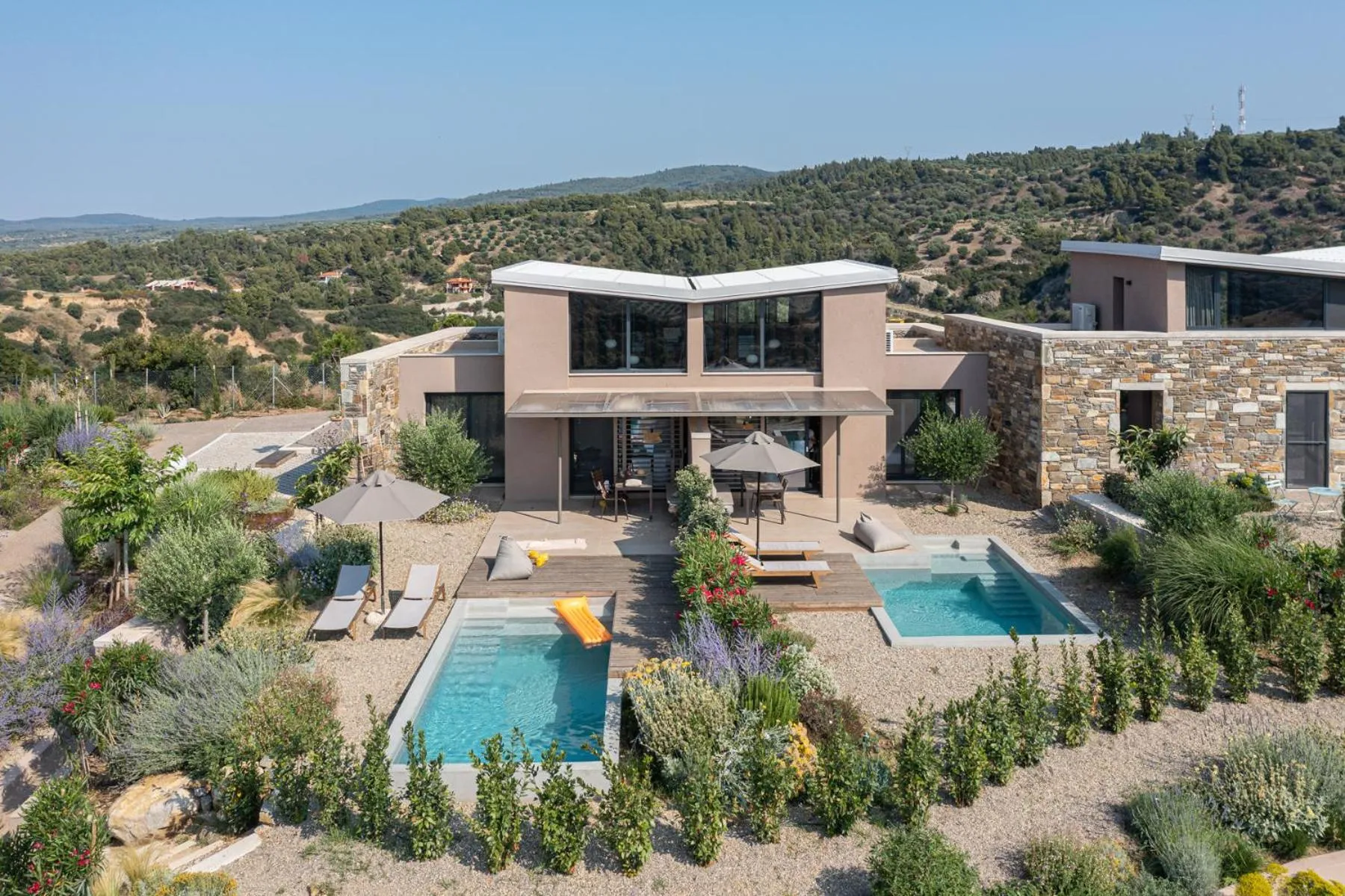 Bird's eye view in Etheres