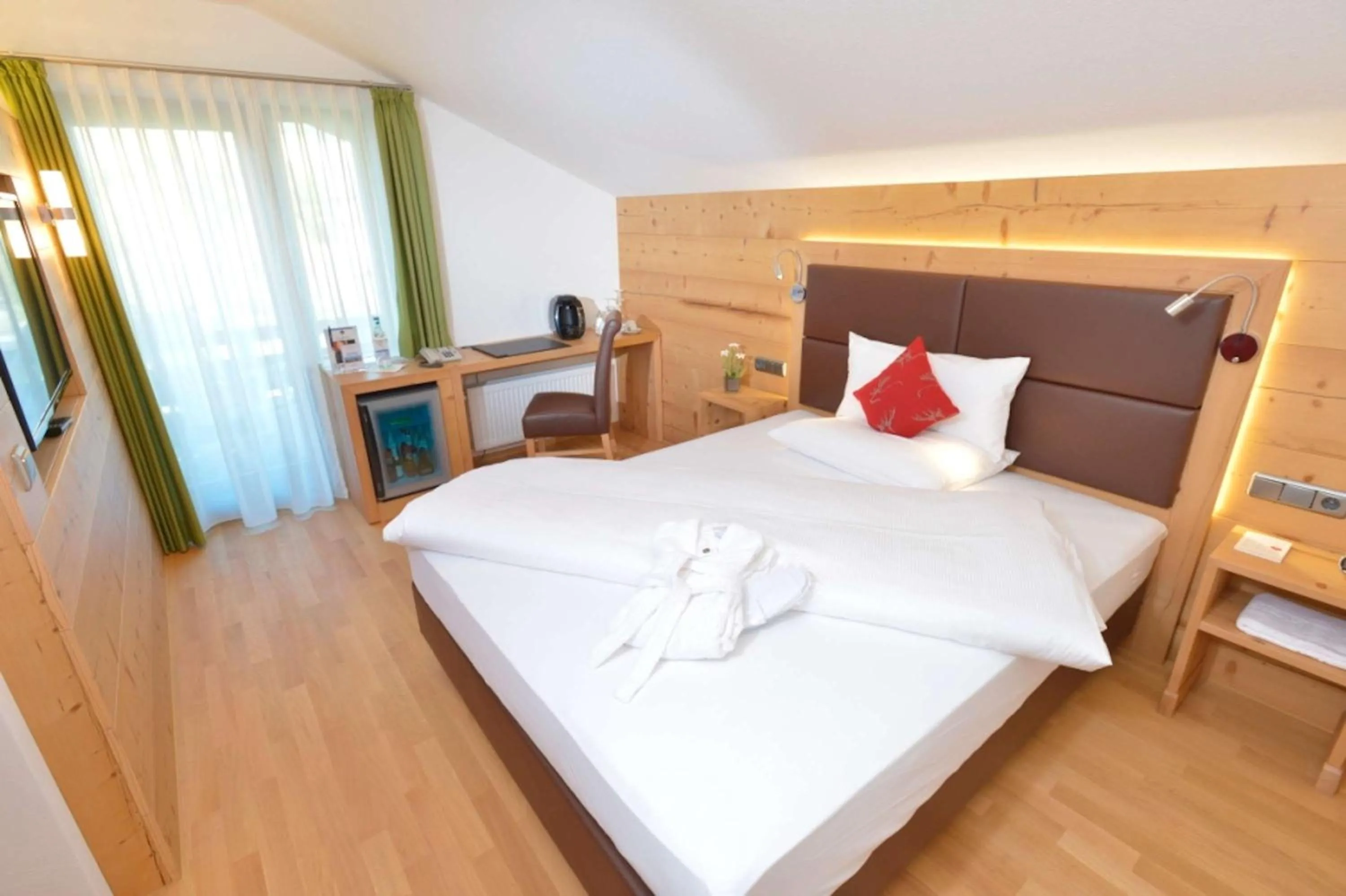 Bedroom, Bed in Alpenhof Oberstdorf Hotel & SPA, Signature Collection by BW