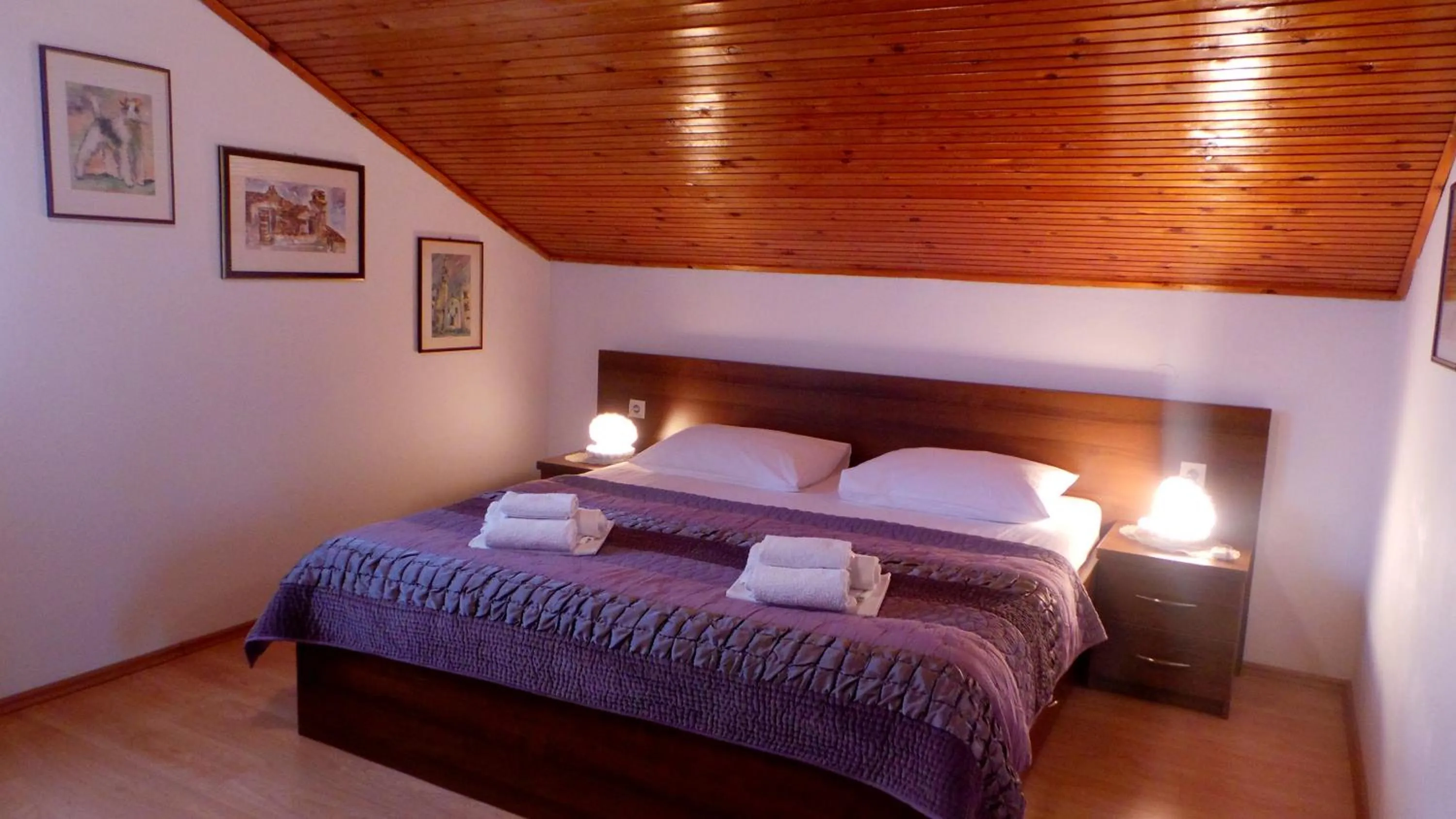 Bedroom, Bed in El Mar Apartments