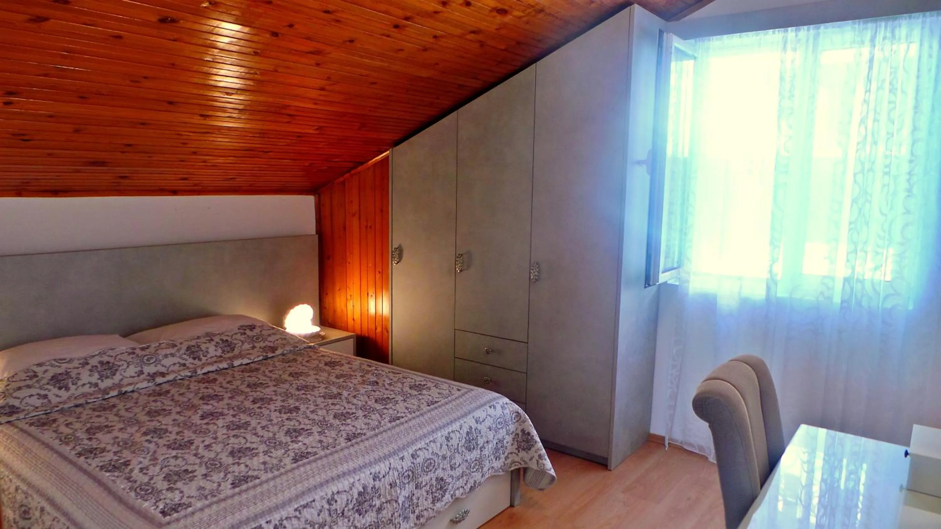 Bedroom, Bed in El Mar Apartments