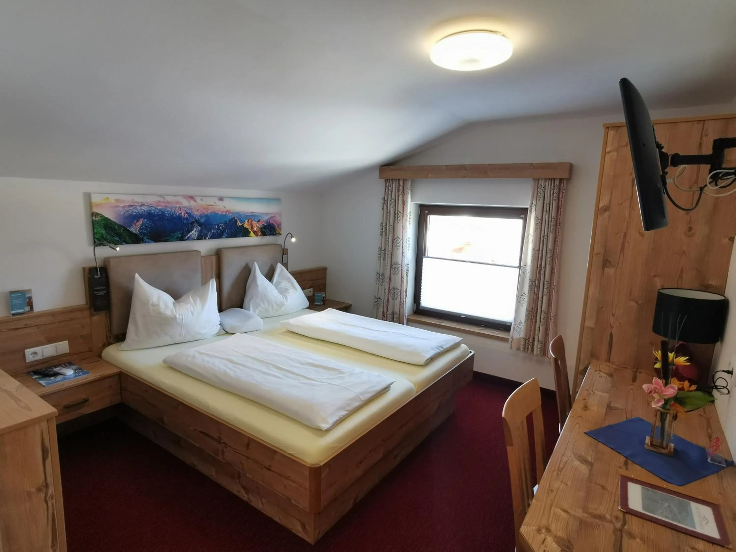 Photo of the whole room, Bed in Hotelpension Oberauer Wagrain