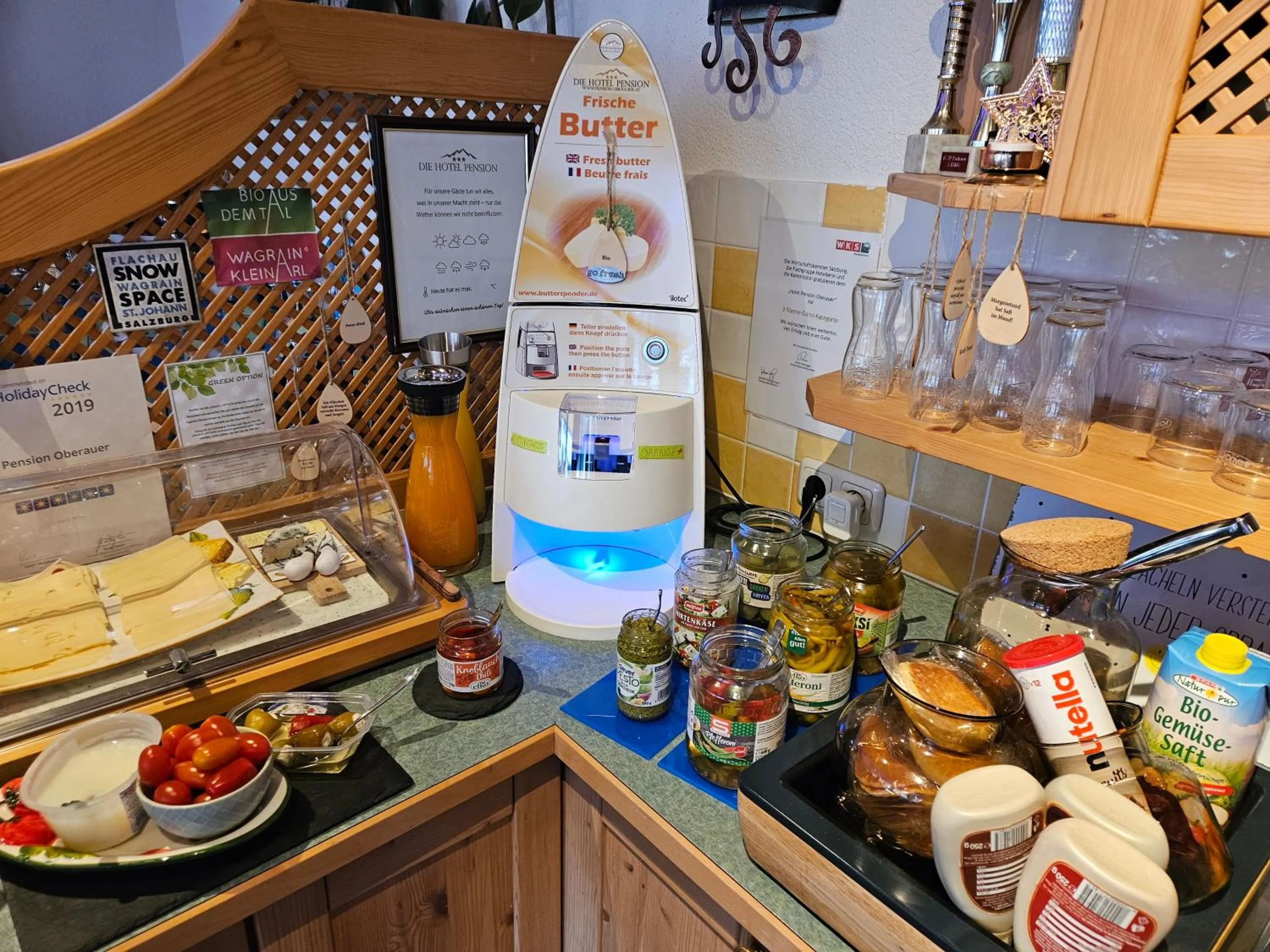 Breakfast in Hotelpension Oberauer Wagrain