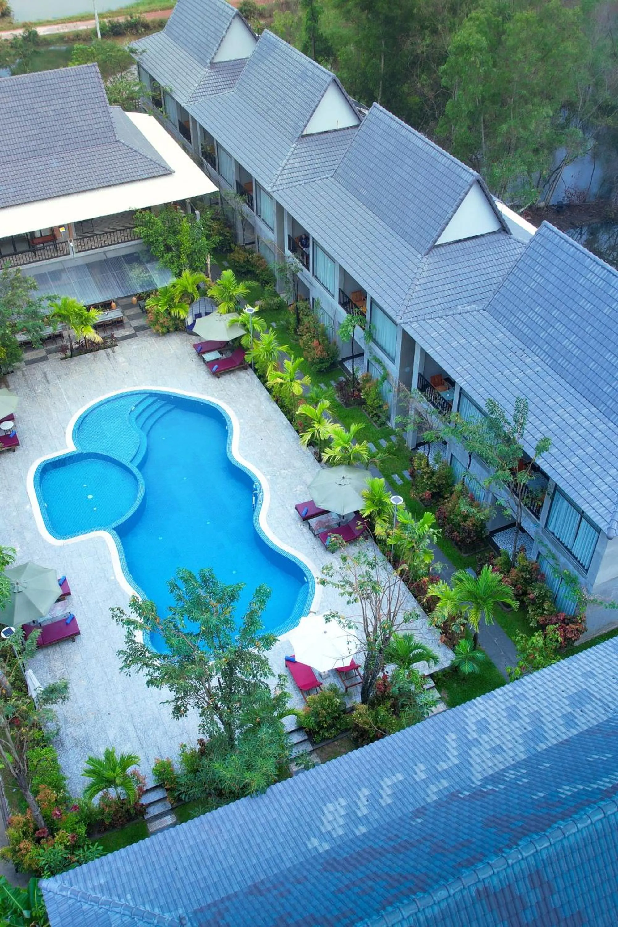 Swimming pool in Kampot Sweet Boutique