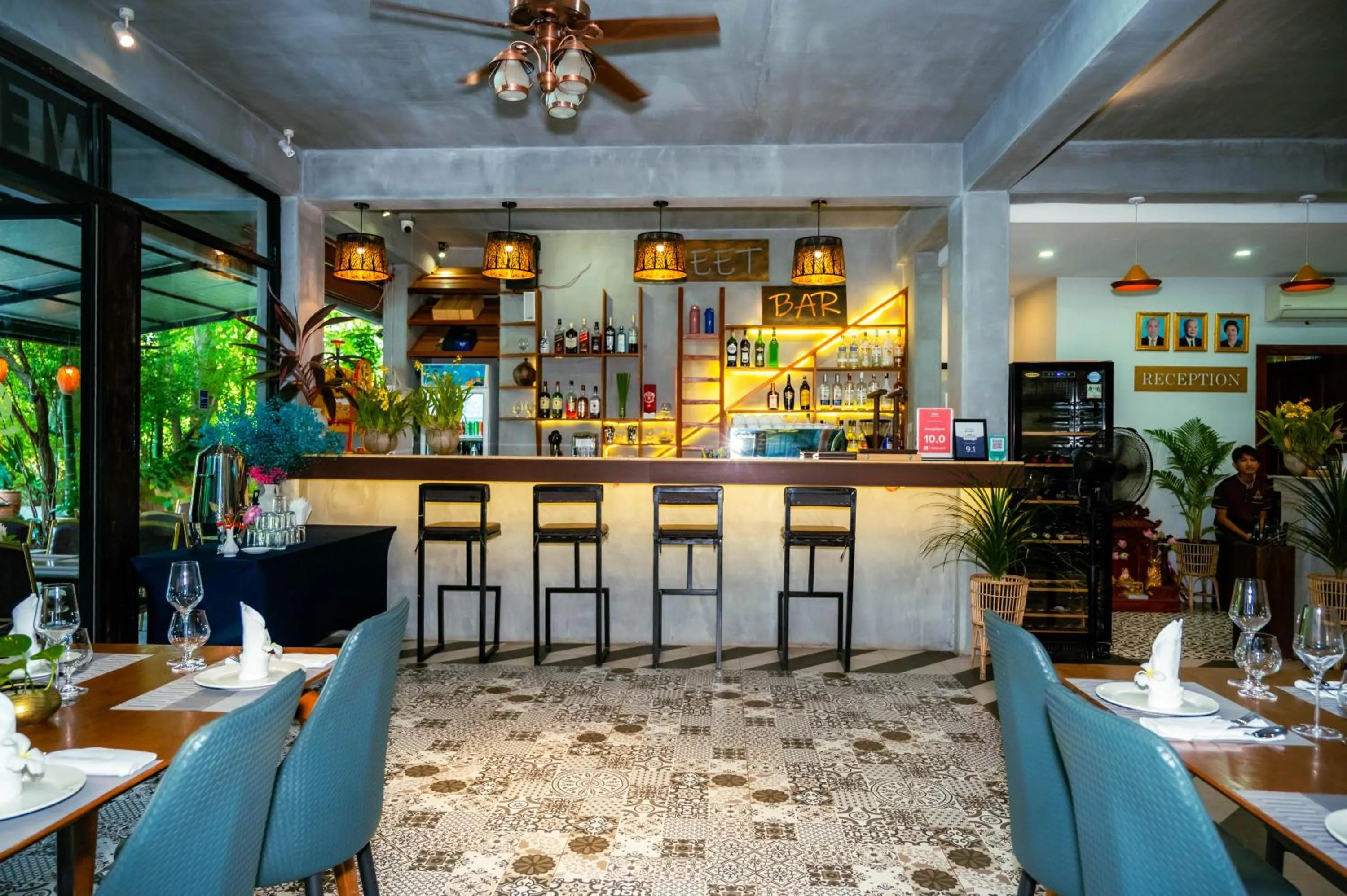 Lounge or bar in Kampot Sweet Boutique