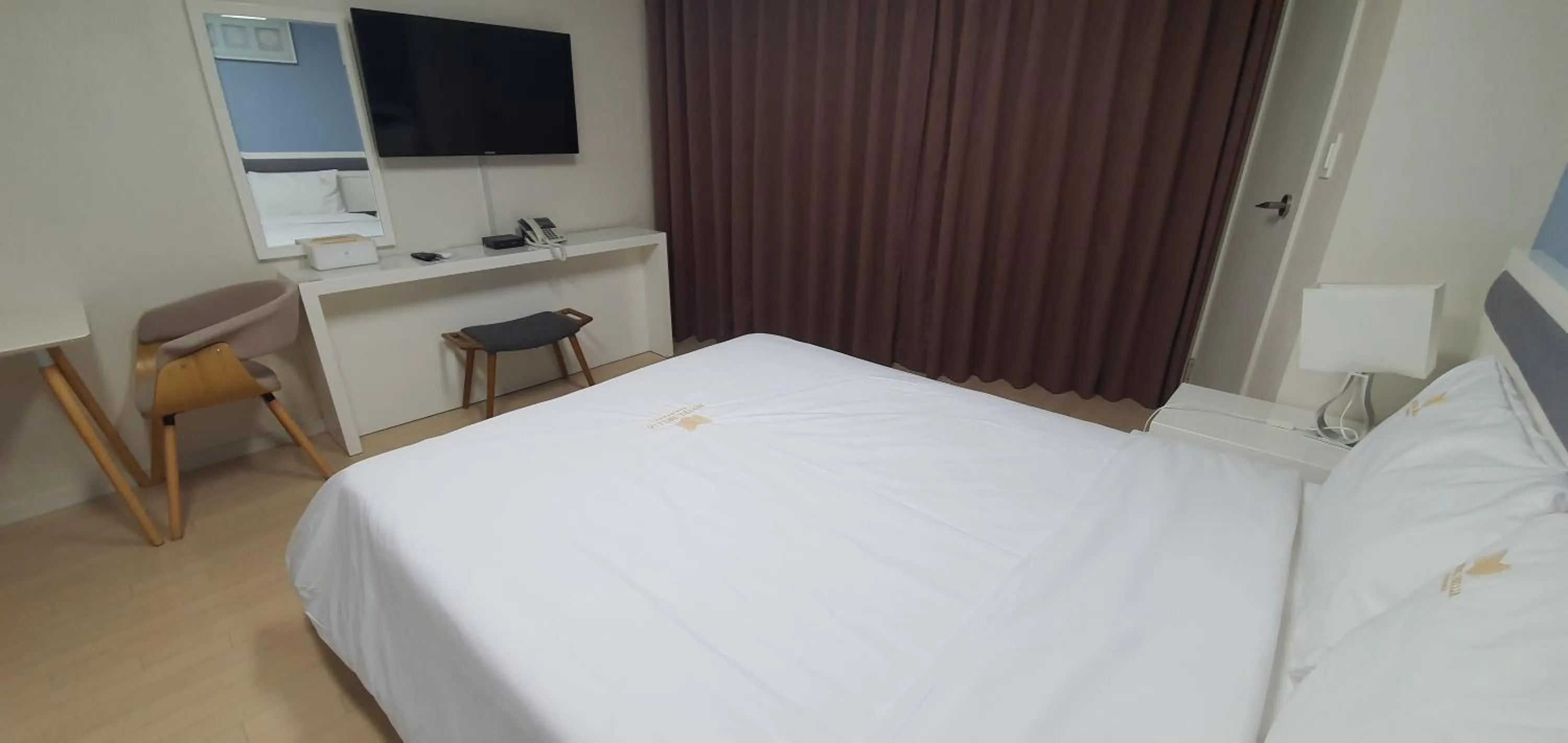 TV/Entertainment Center in Hotel Bellia