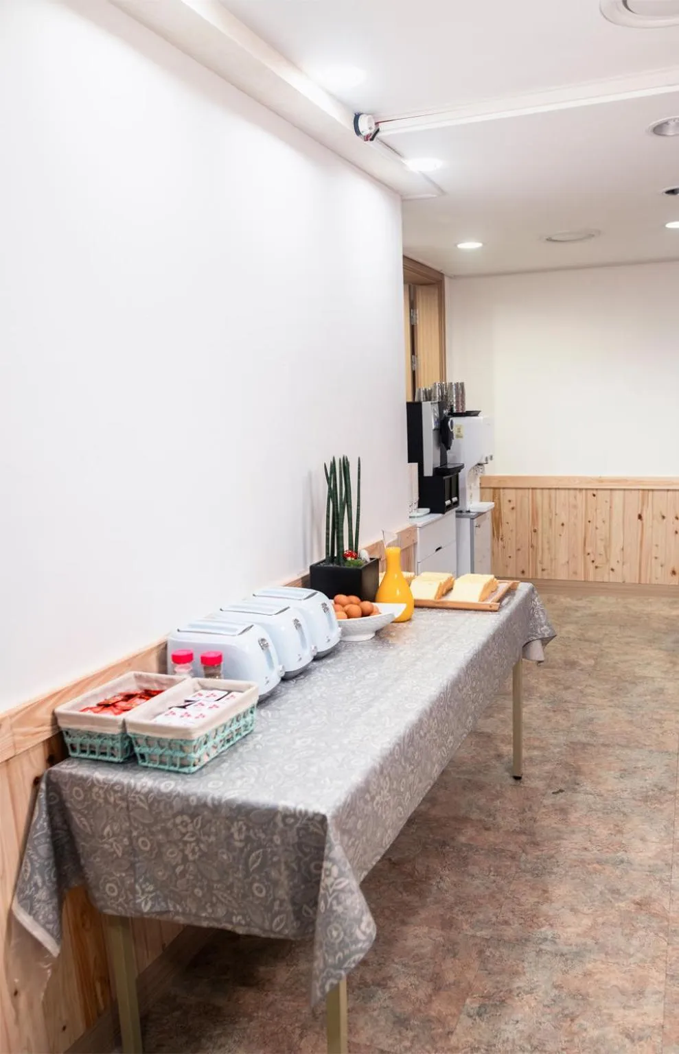 Restaurant/places to eat in Hotel Bellia