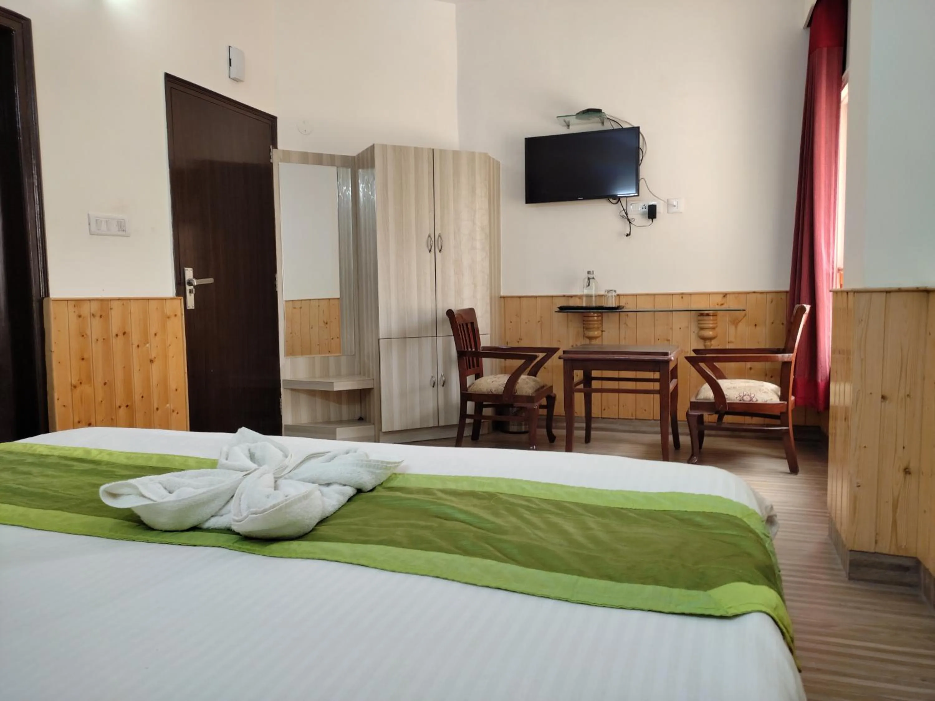 Bed in Seven Hills Shimla by Him Haults Hospitality