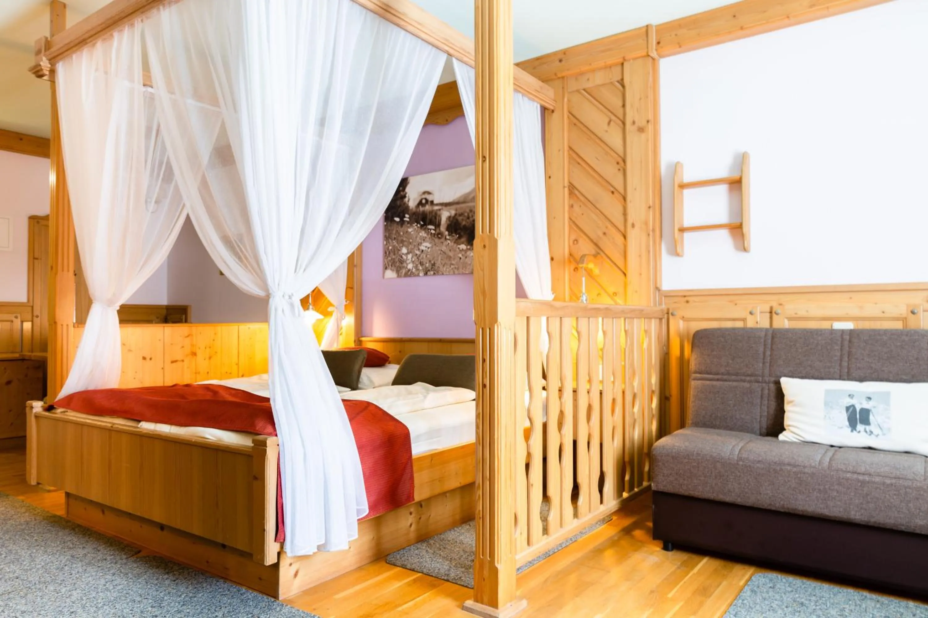 Bedroom, Bed in Scharfegger's Raxalpenhof - Zuhause am Land