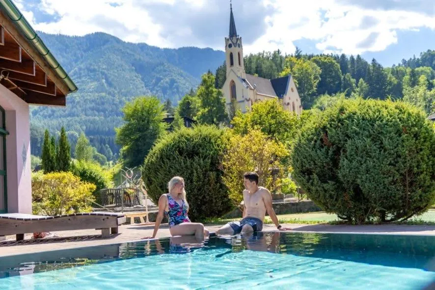 Swimming pool in Scharfegger's Raxalpenhof - Zuhause am Land