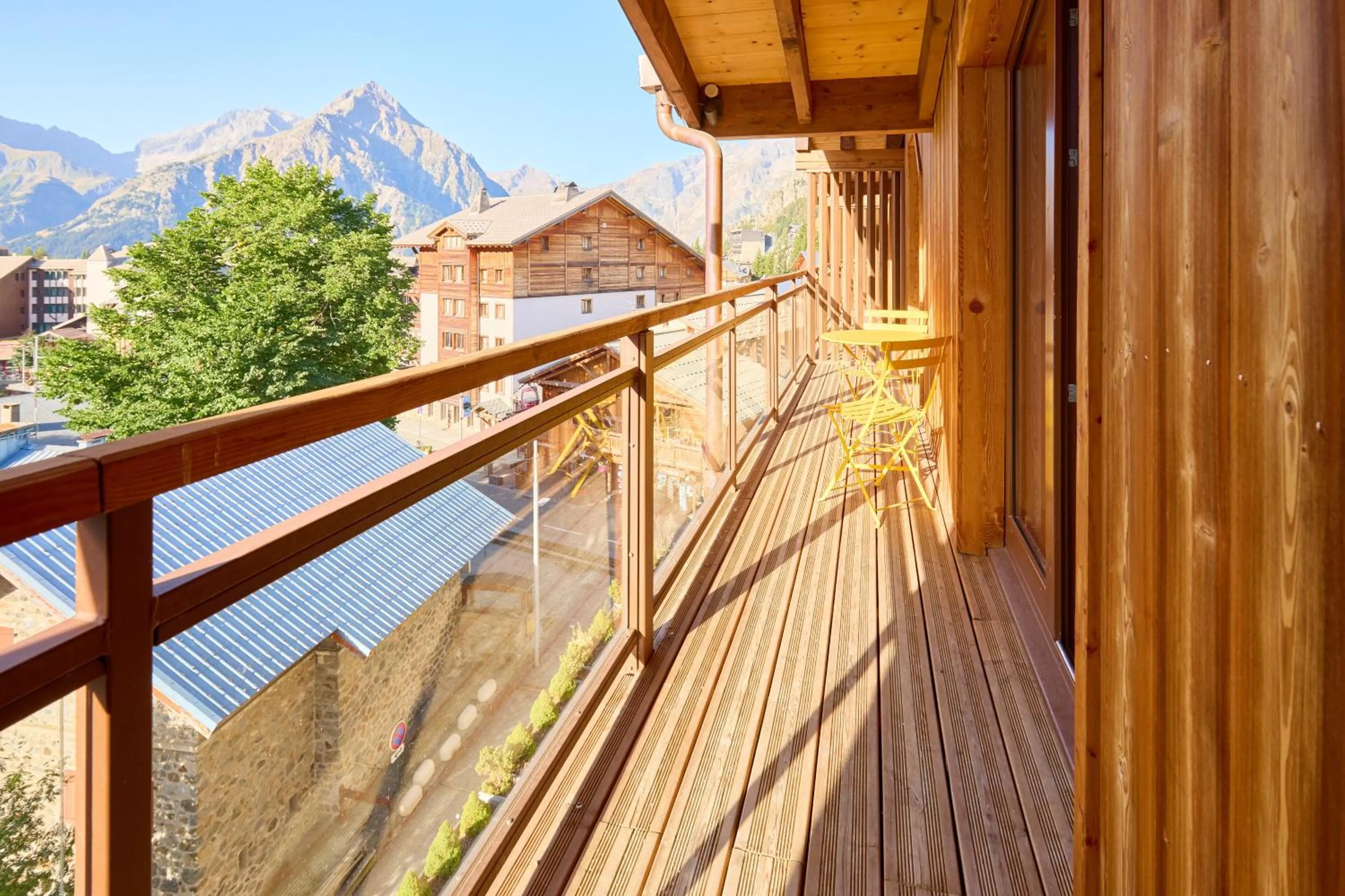 Balcony/Terrace in Hotel Base Camp Lodge - Les 2 Alpes