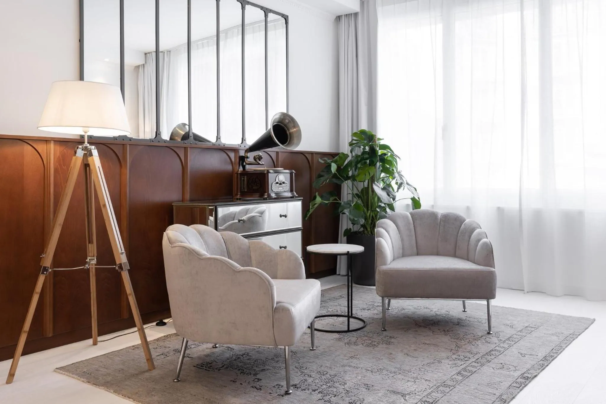 Photo of the whole room in Ruby Mimi Hotel Zurich