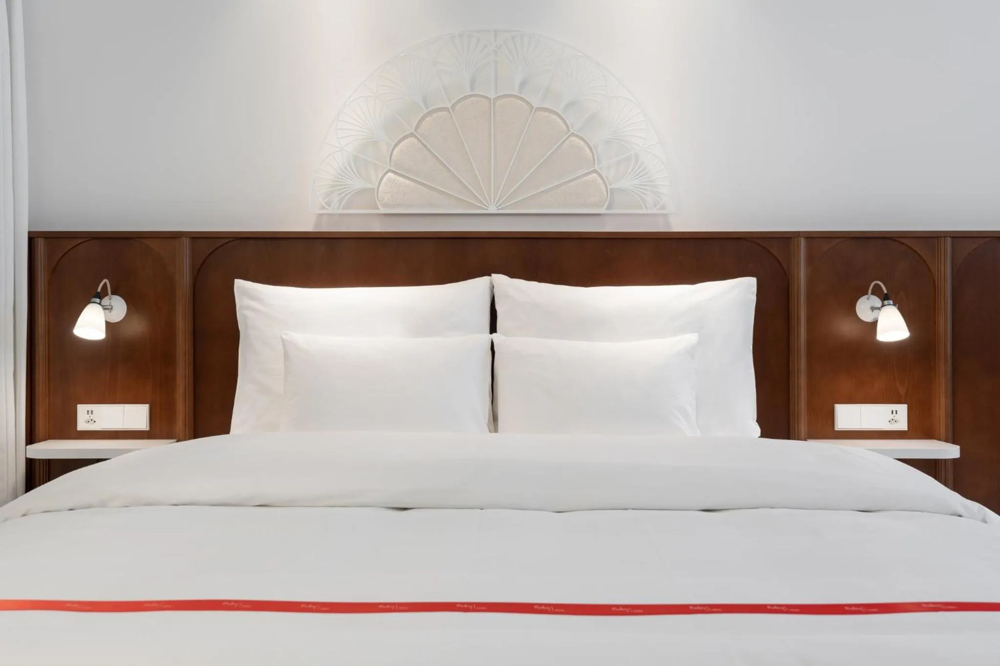 Photo of the whole room, Bed in Ruby Mimi Hotel Zurich