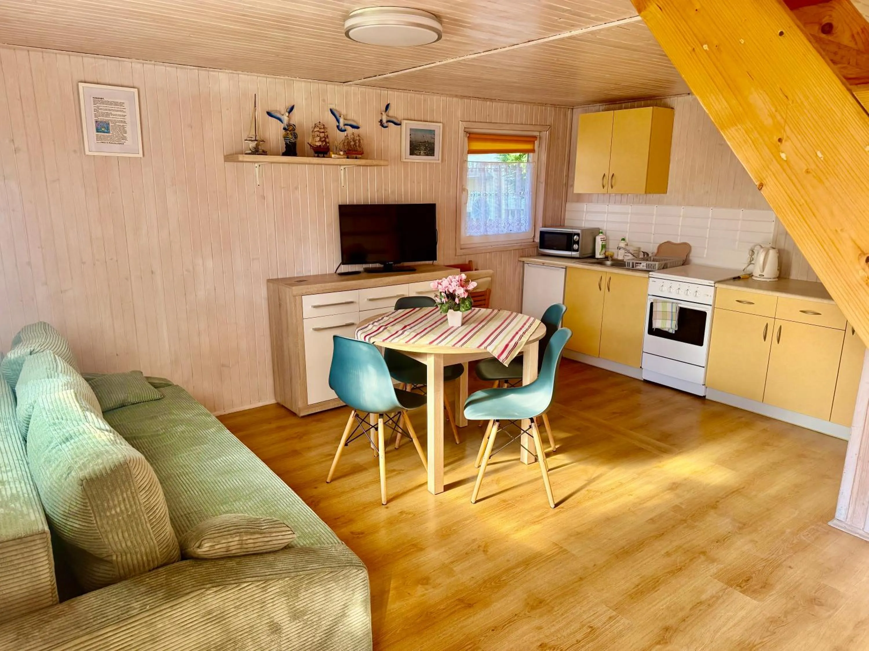 Kitchen or kitchenette in Domek letniskowy -Władysławowo