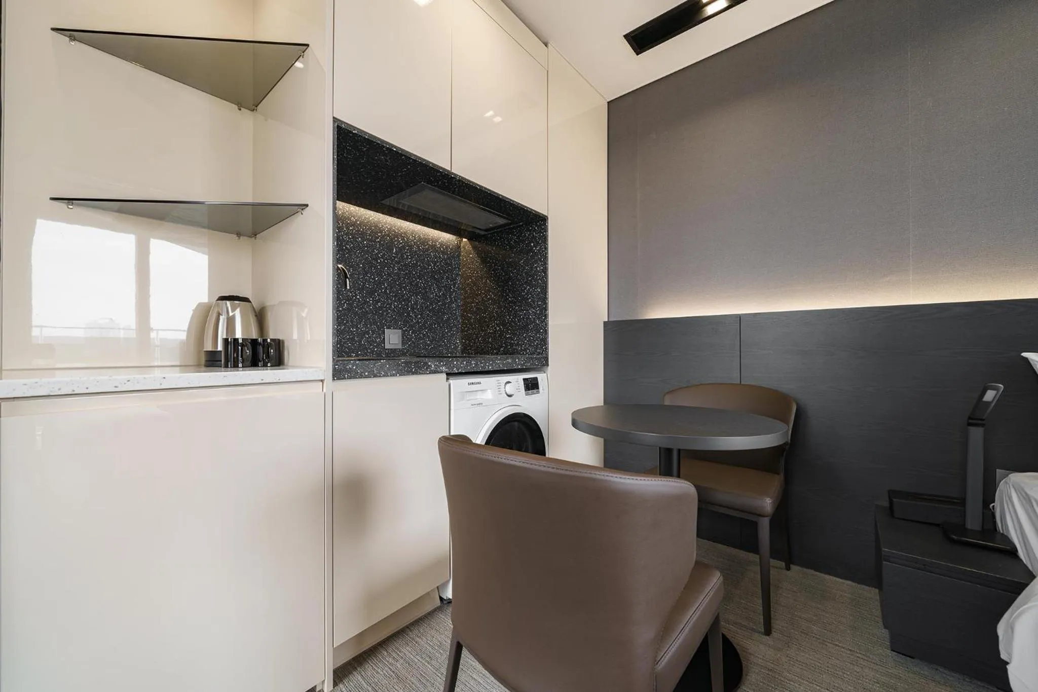 Decorative detail in Kintex by K-tree