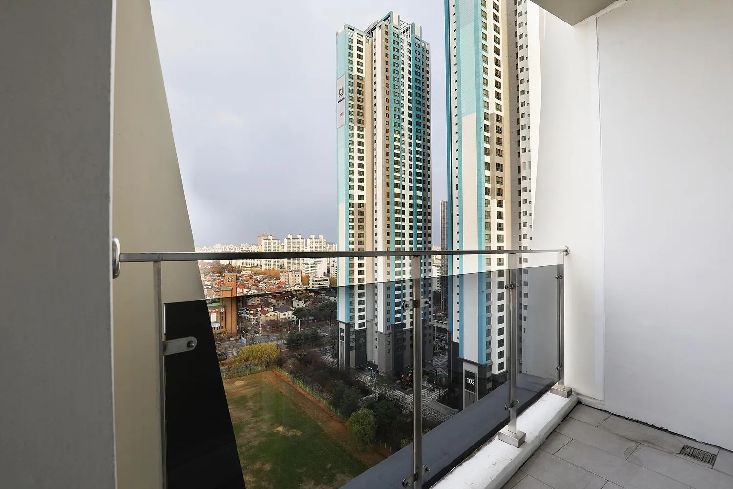 Balcony/Terrace in Kintex by K-tree