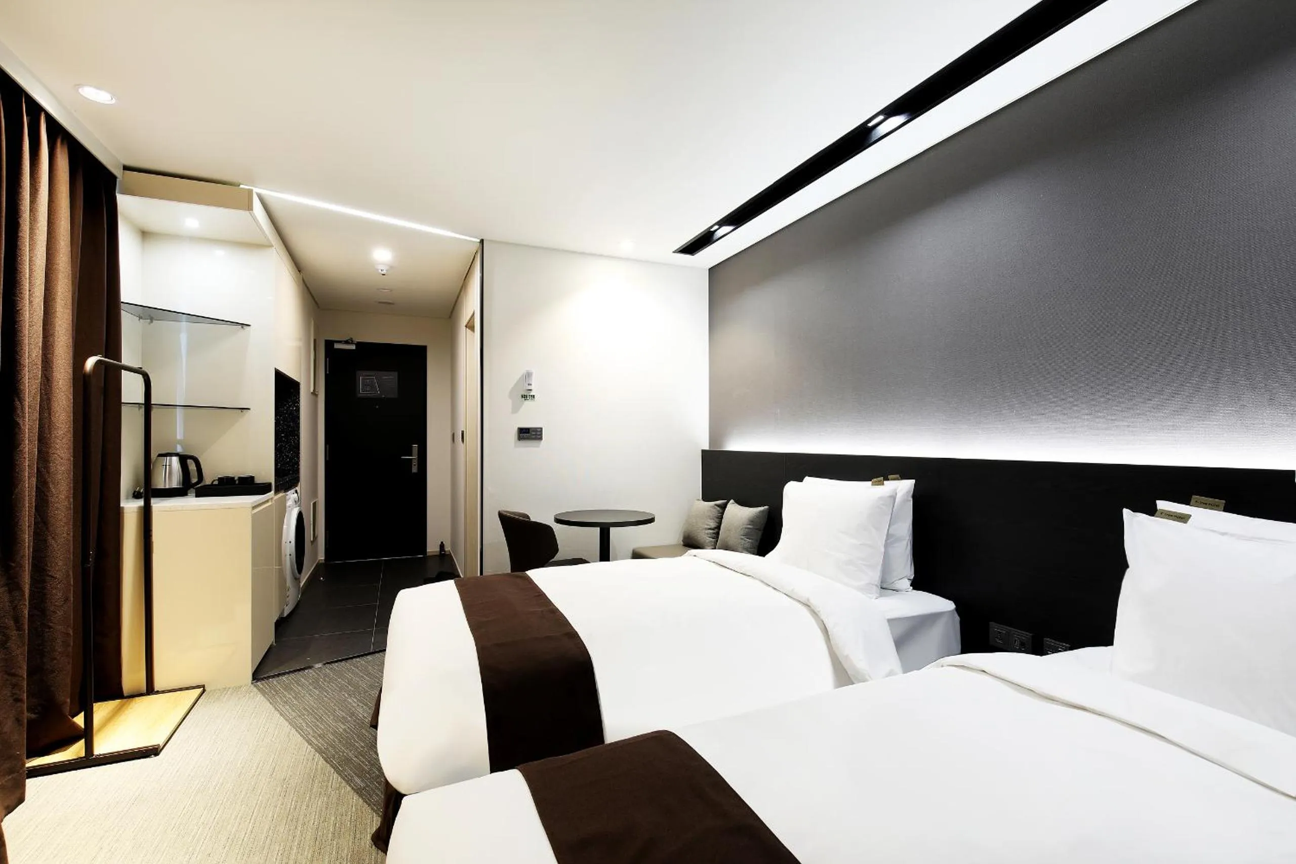 Photo of the whole room in Kintex by K-tree