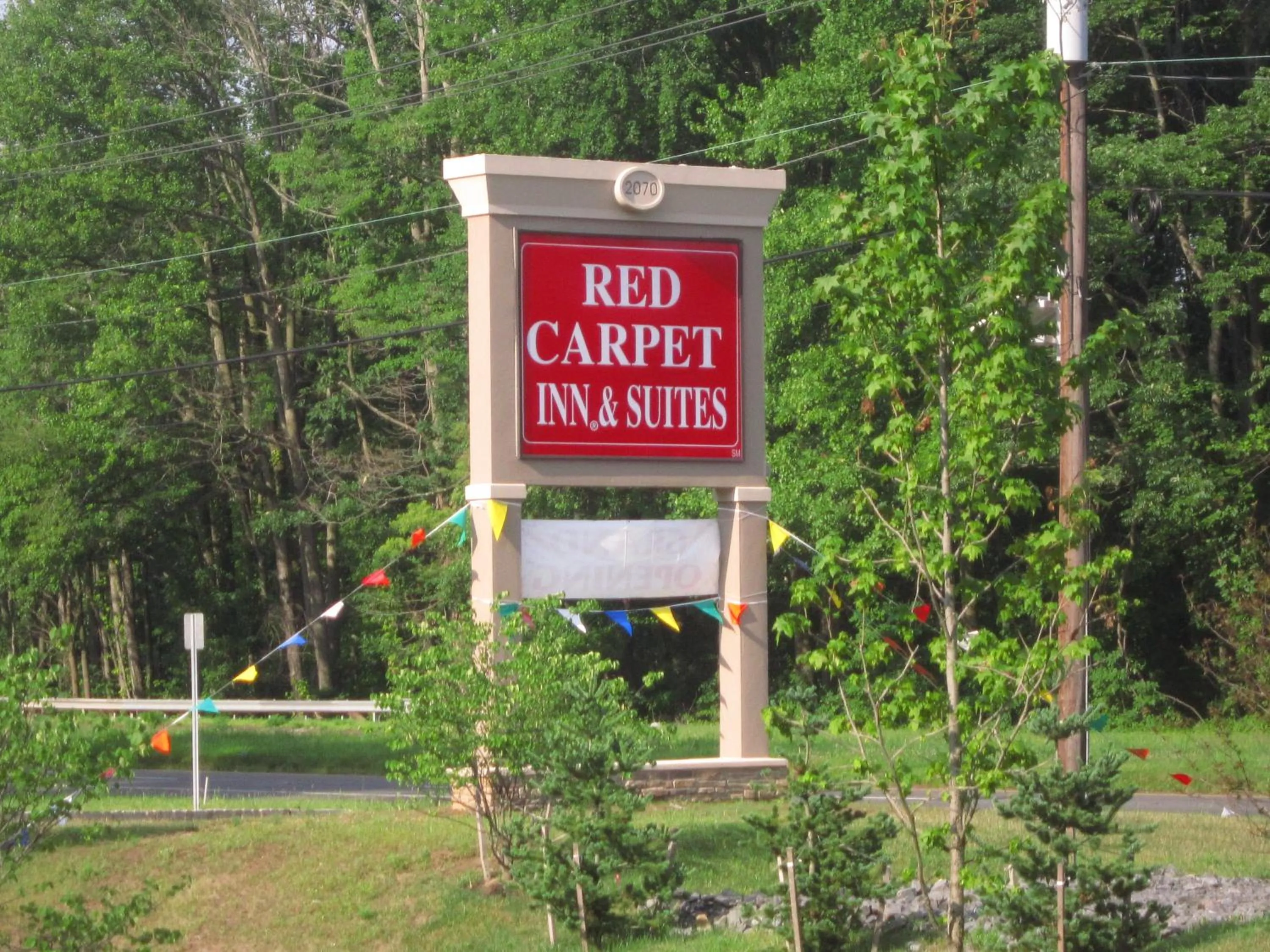 Day in Red Carpet Inn and Suites Monmouth Junction