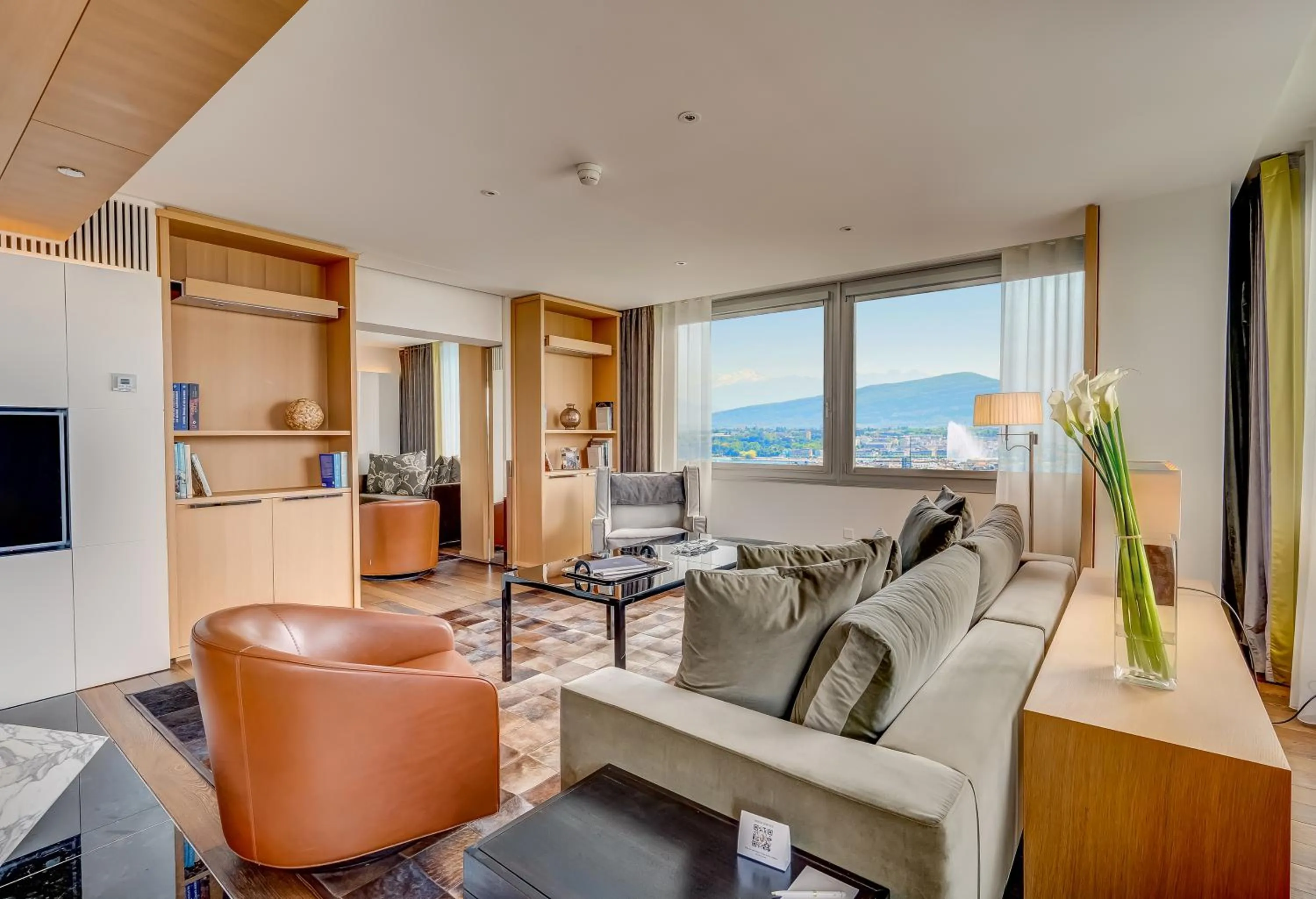 Living room in InterContinental Genève by IHG