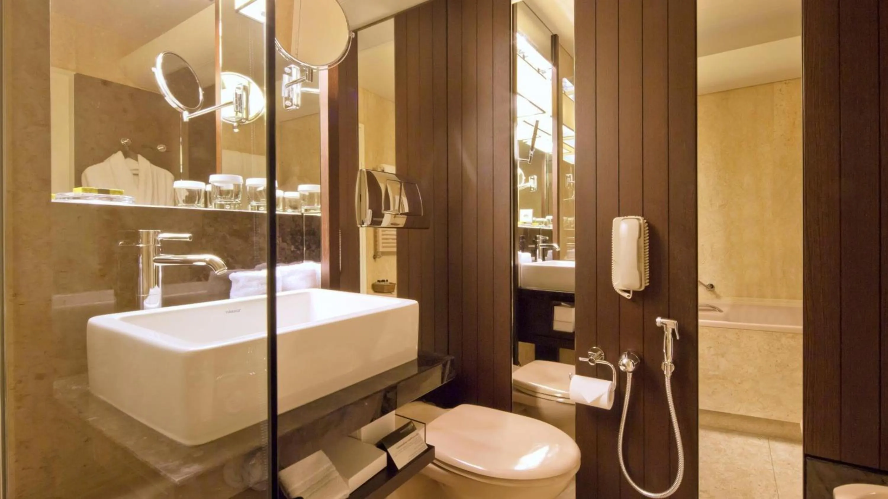 Bathroom in InterContinental Genève by IHG
