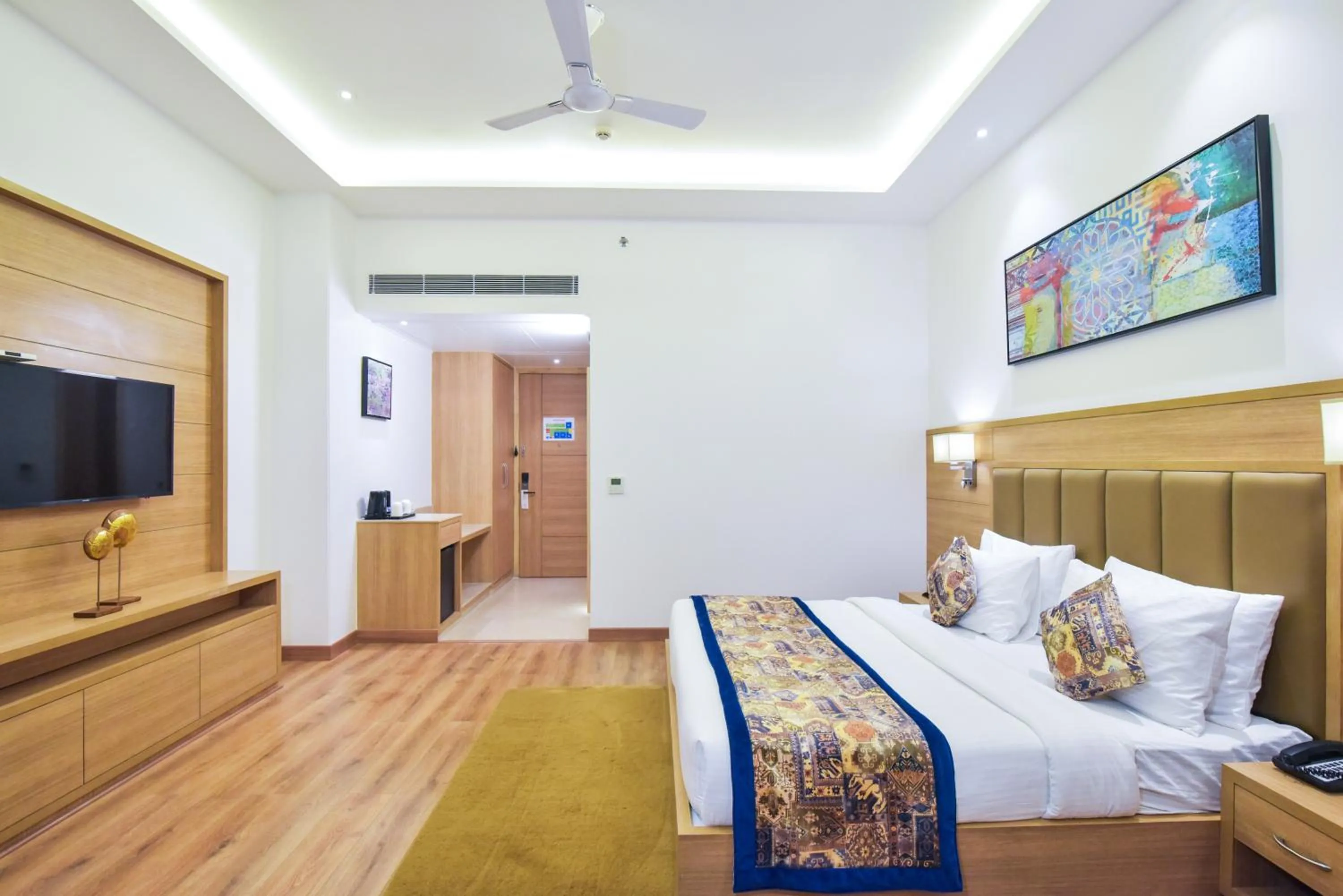 Bedroom, Bed in SureStay by Best Western Heritage Walk