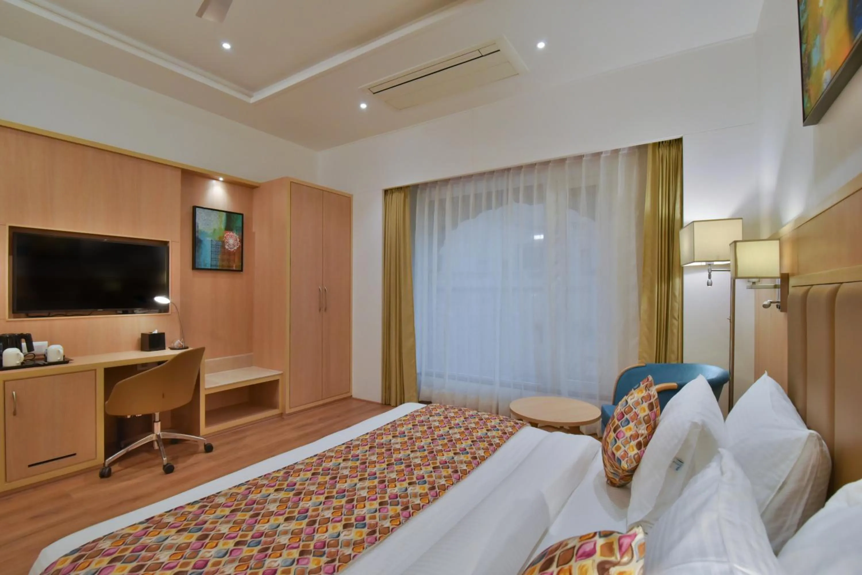 TV and multimedia, Bed in SureStay by Best Western Heritage Walk