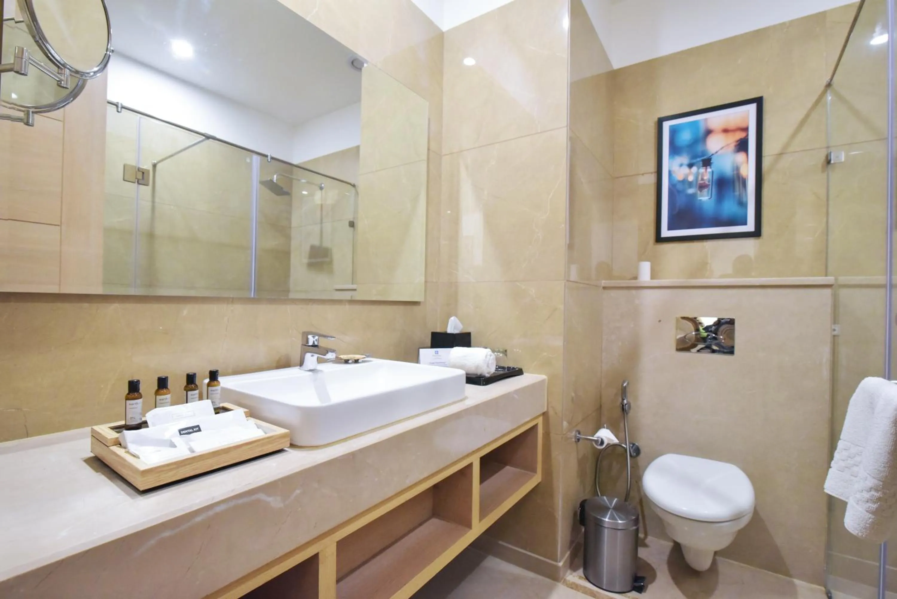 Bathroom in SureStay by Best Western Heritage Walk