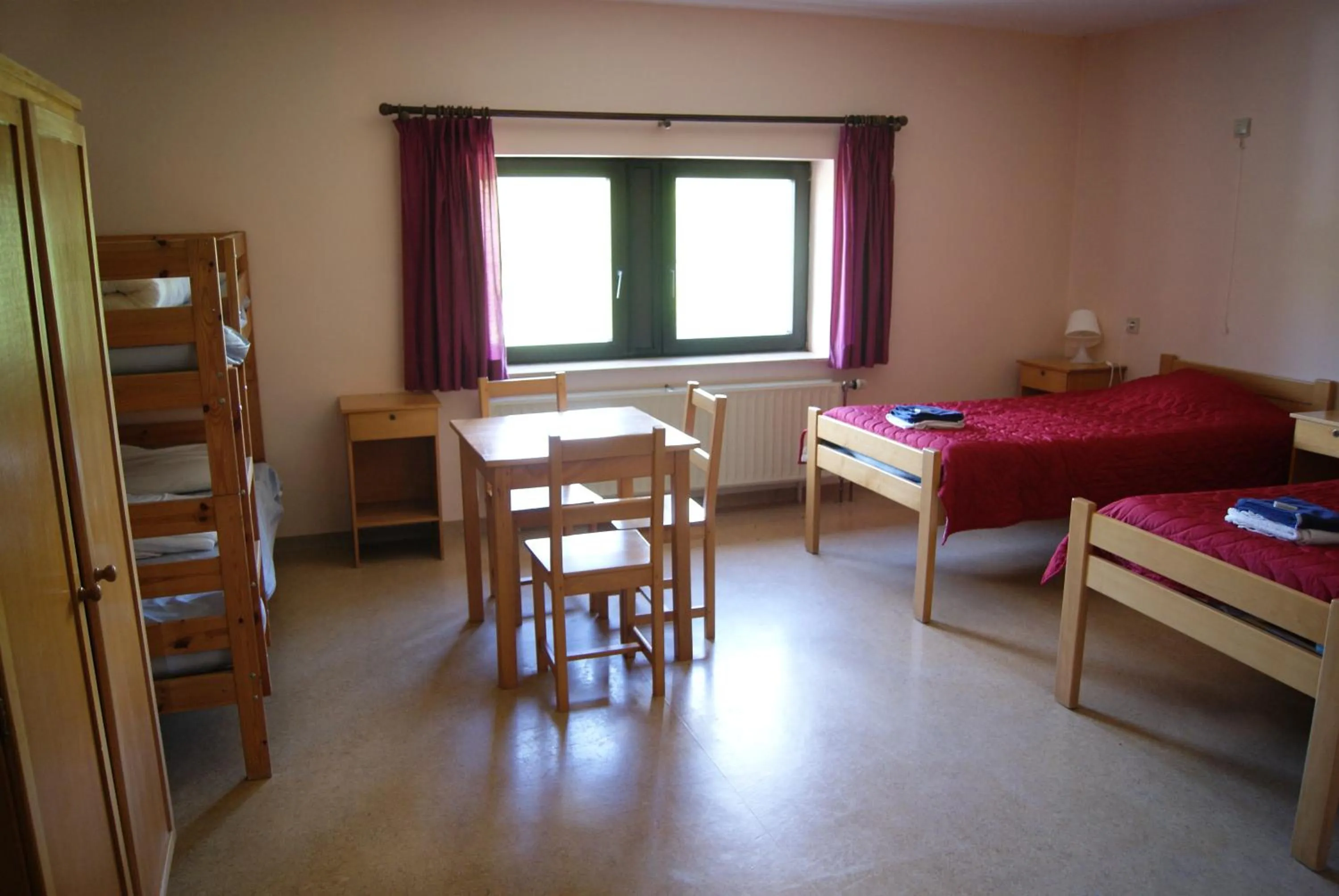 Bedroom, Bed in Chaityfontaine