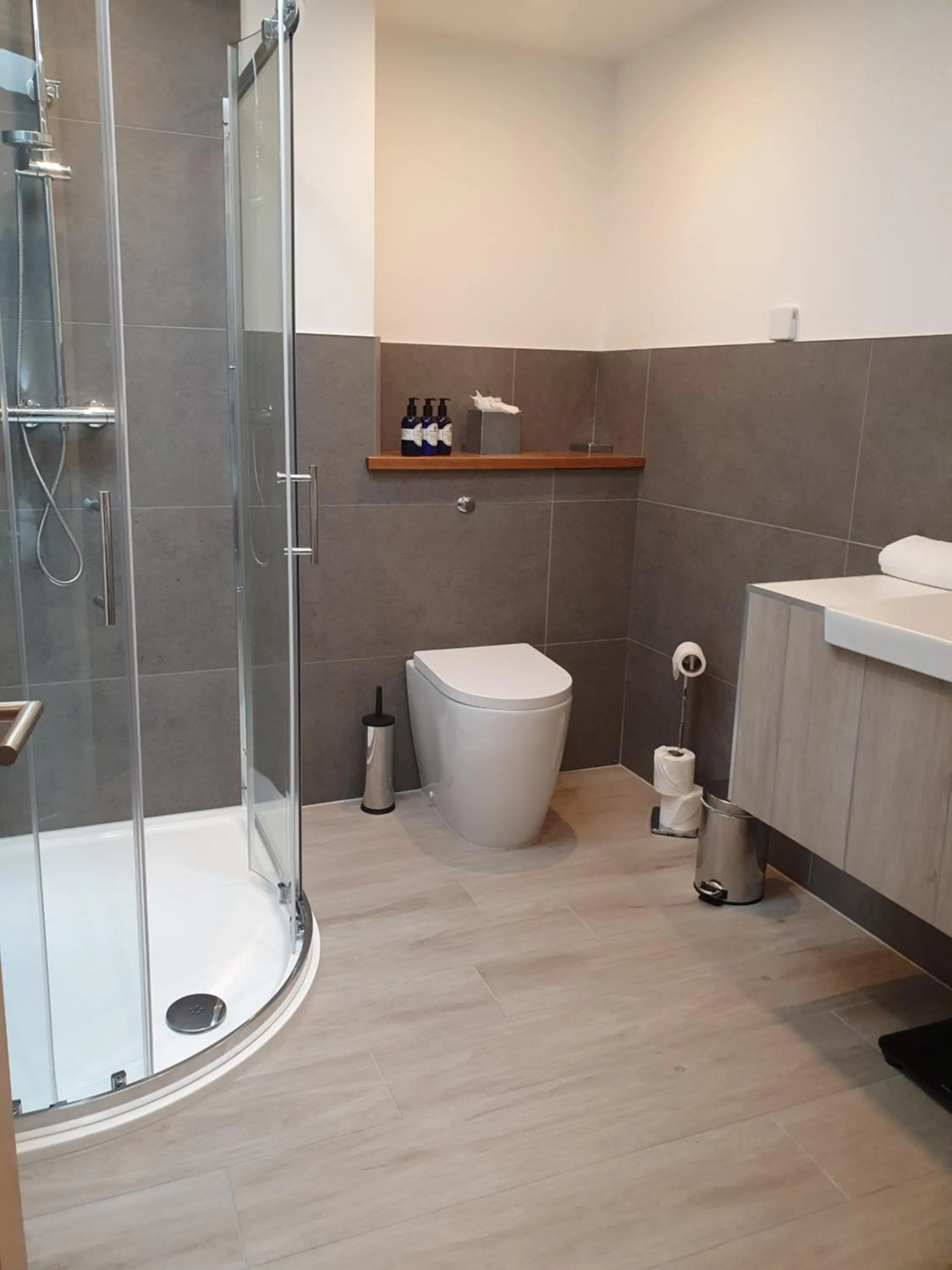 Bathroom in Ardeonaig Hotel & Restaurant