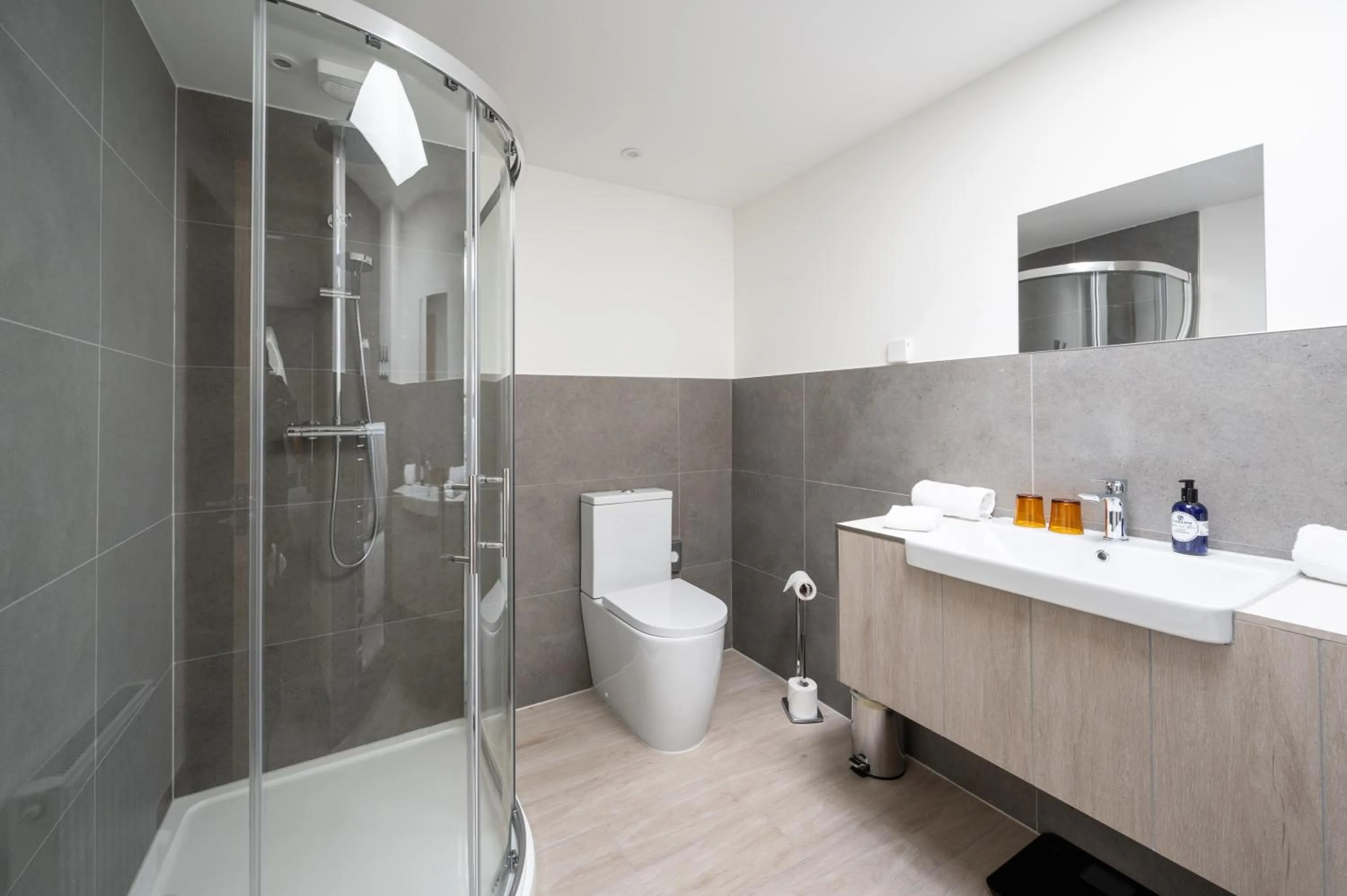 Bathroom in Ardeonaig Hotel & Restaurant