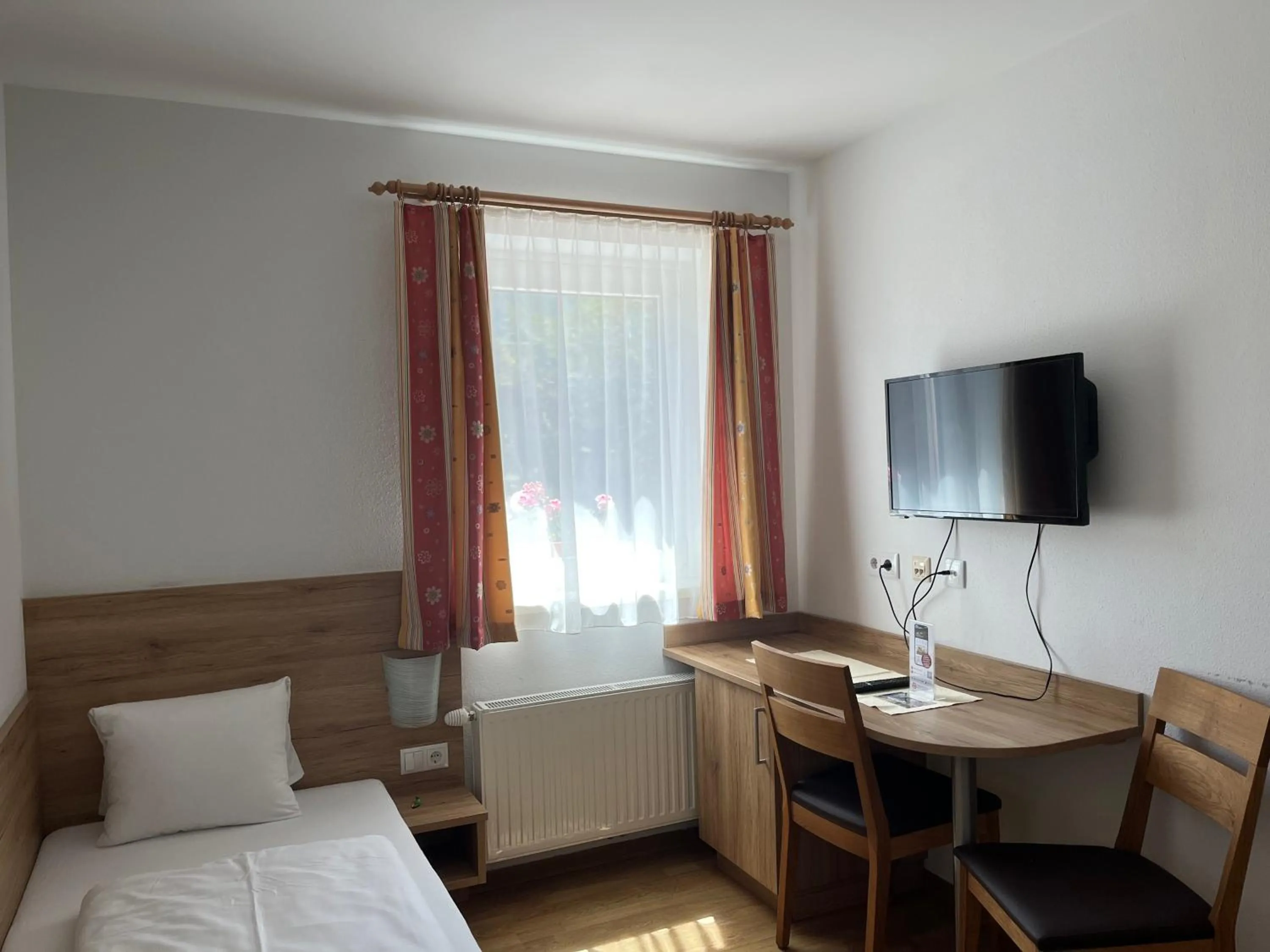 Bed in Landhotel Stofflerwirt