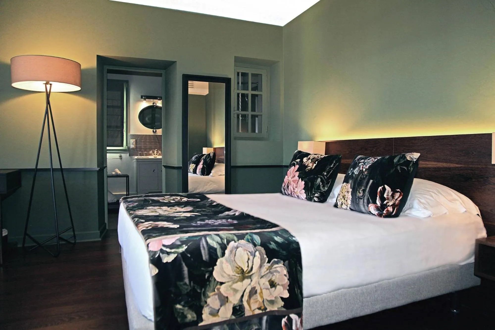 Bed in Hôtel Villa la Renaissance