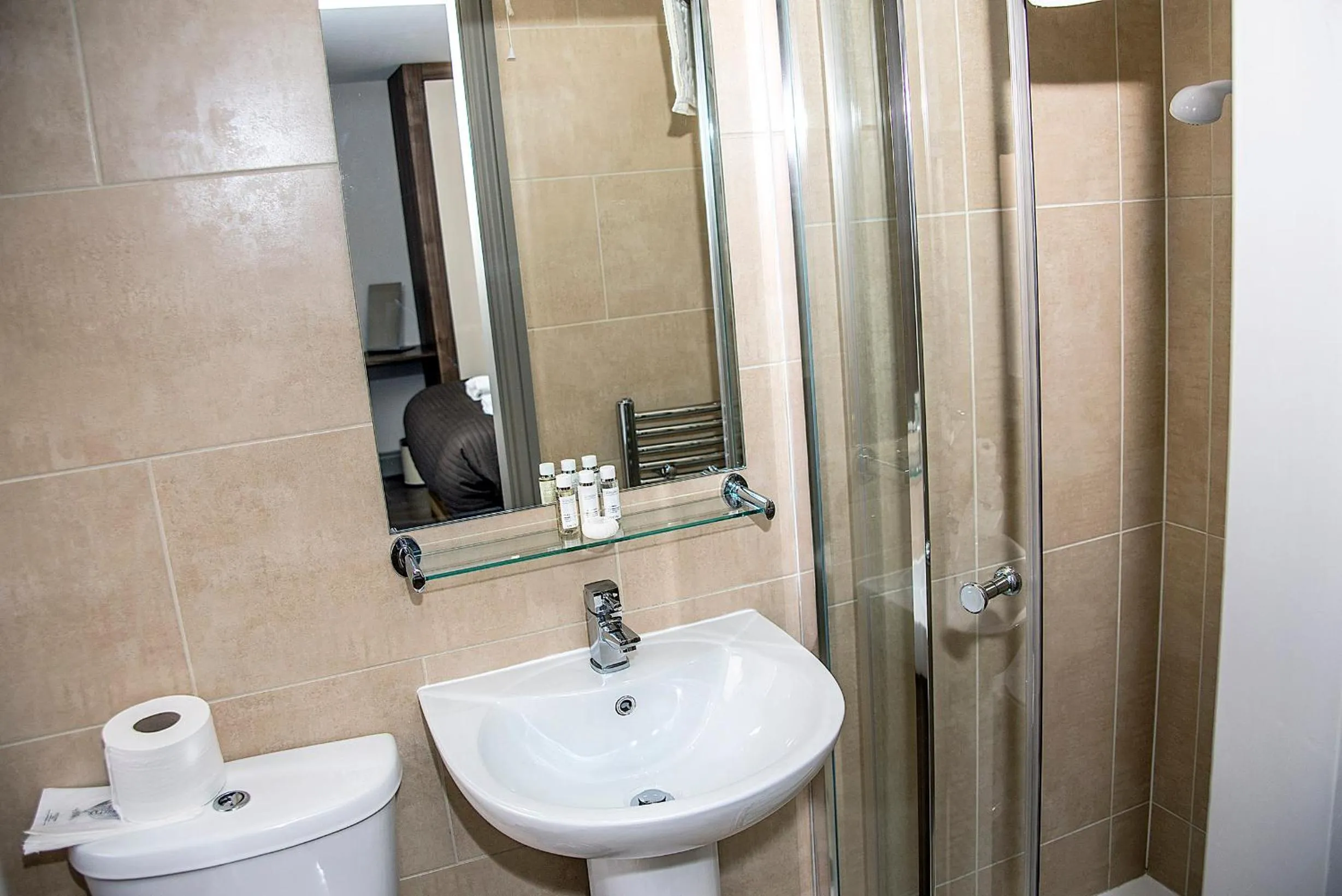 Shower in Base Serviced Apartments - Sir Thomas Street