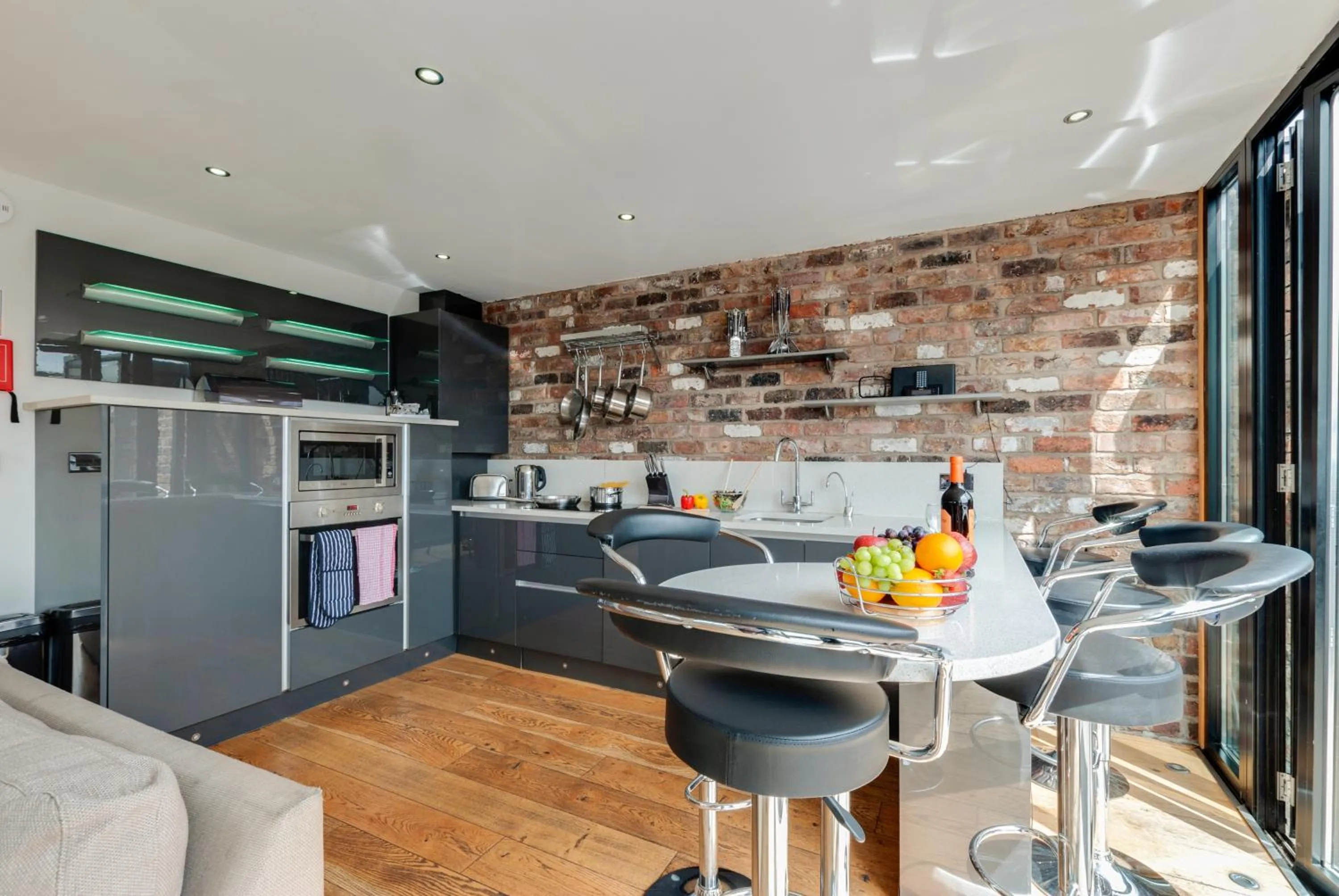 Coffee/tea facilities in Base Serviced Apartments - Sir Thomas Street