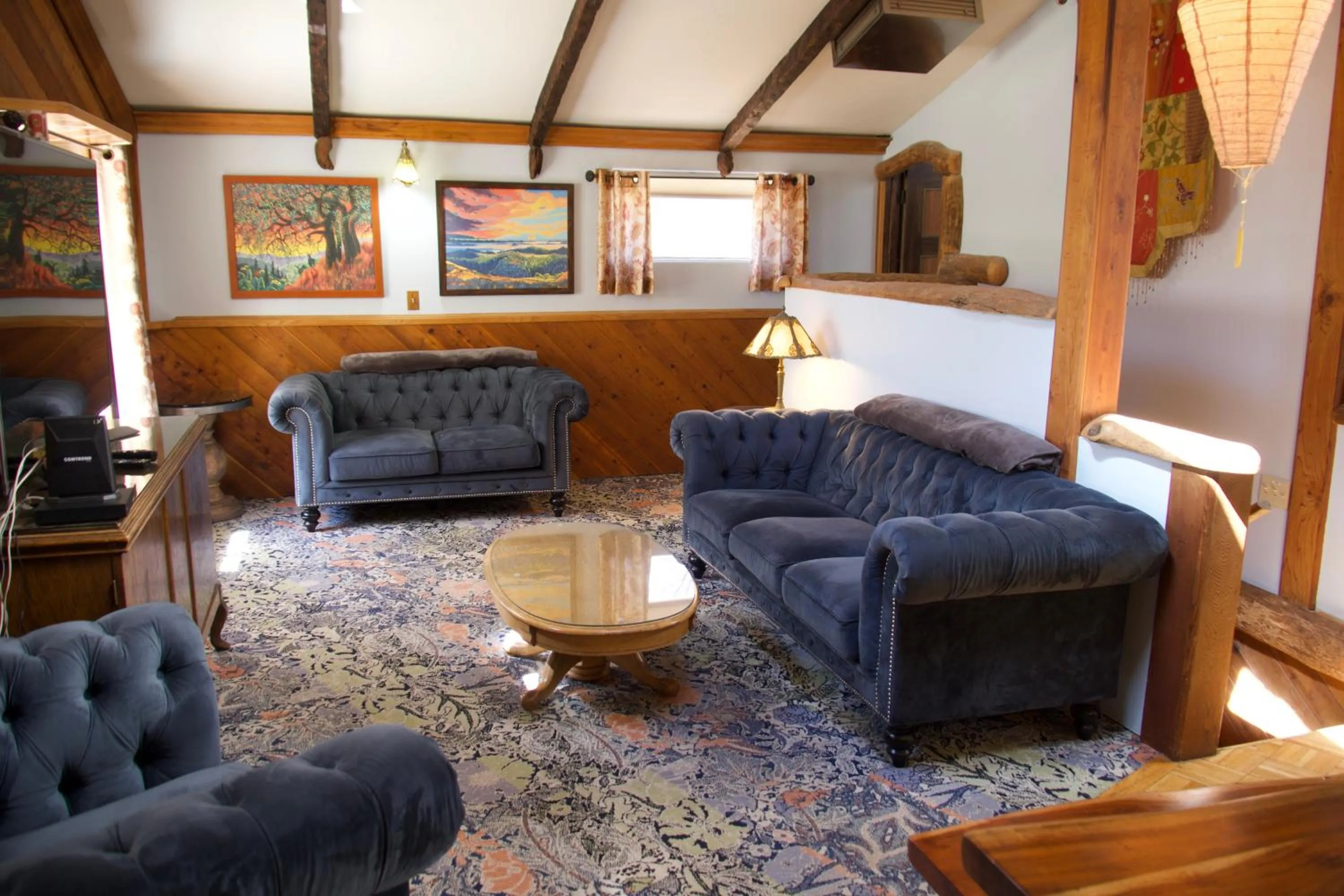 Yosemite Bug Rustic Mountain Resort