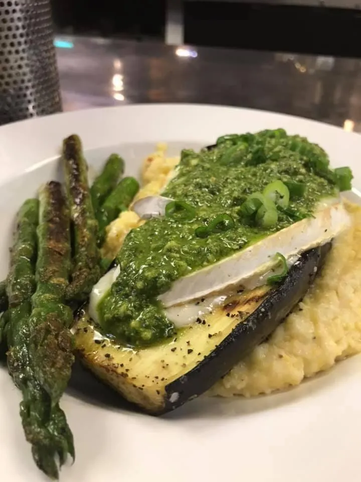 Yosemite Bug Rustic Mountain Resort