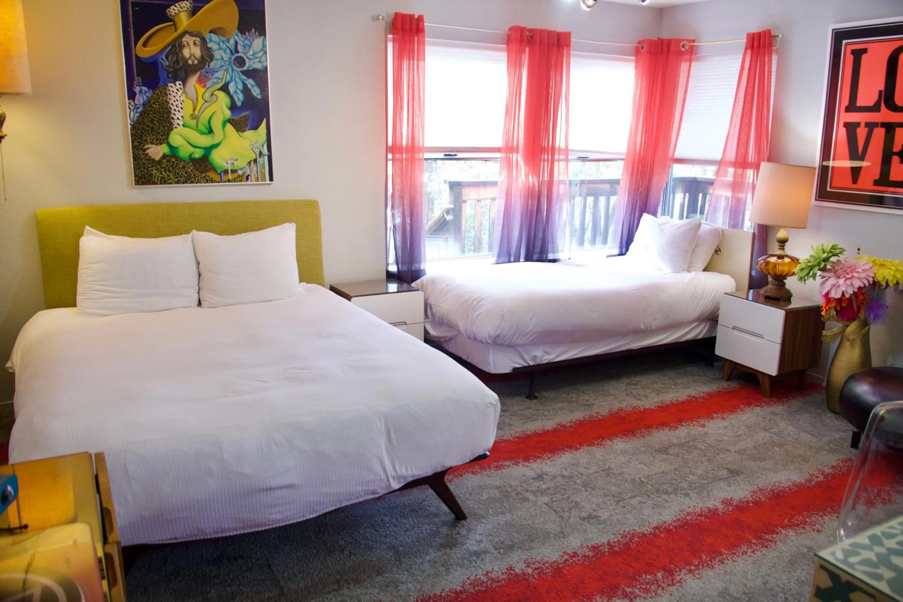 Bed in Yosemite Bug Rustic Mountain Resort