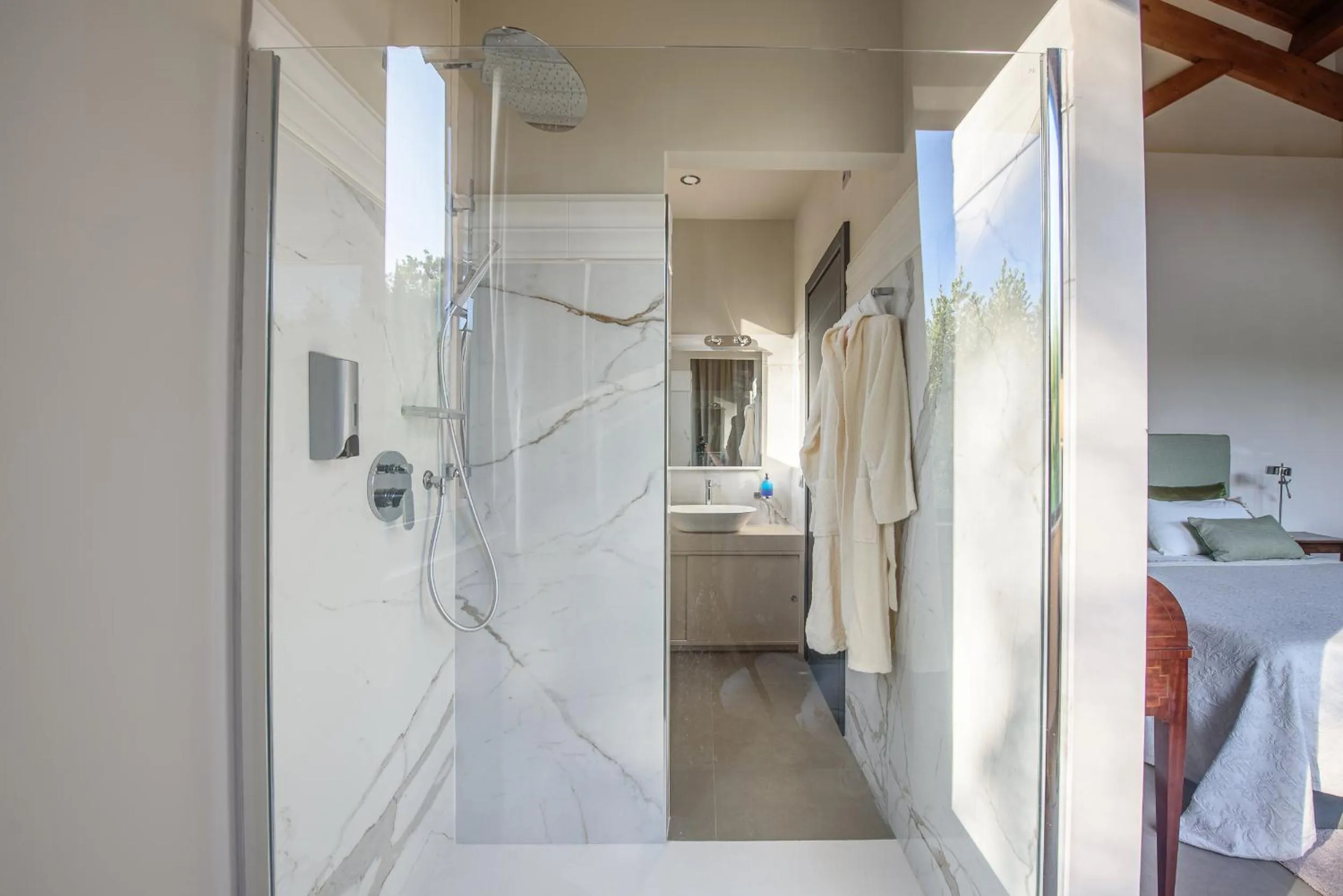 Shower in L'Olivo Country Resort & SPA