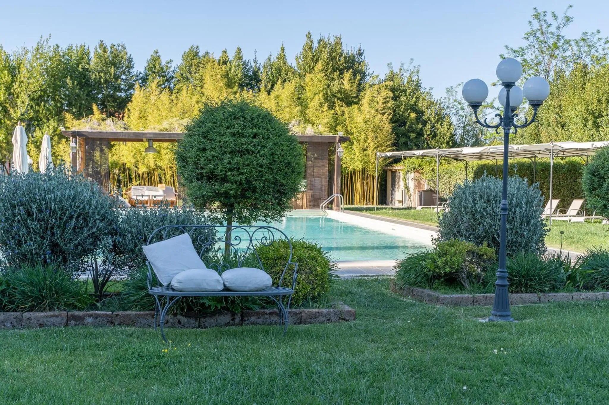 Swimming pool in L'Olivo Country Resort & SPA