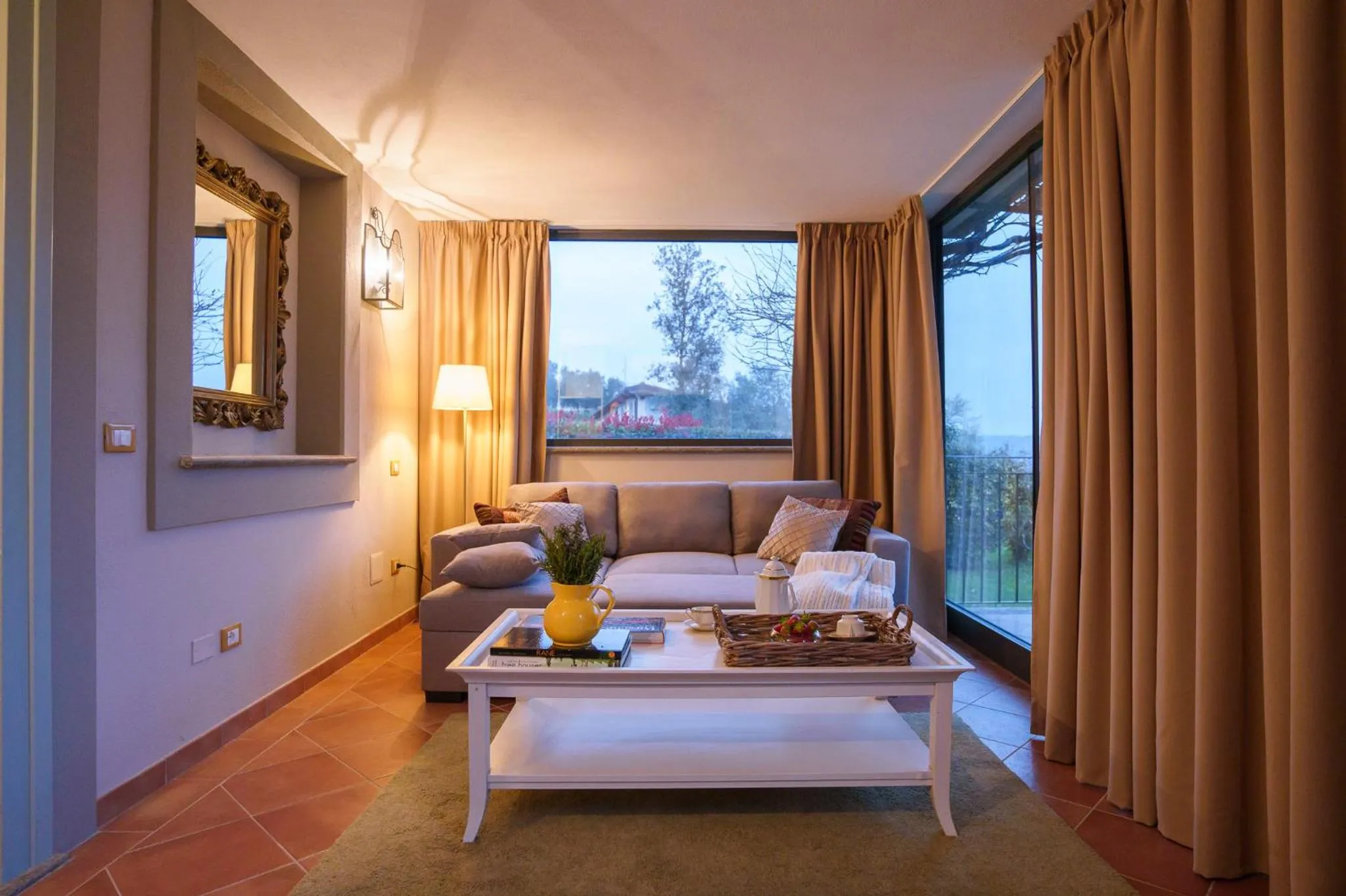 Communal lounge/ TV room, Bed in L'Olivo Country Resort & SPA