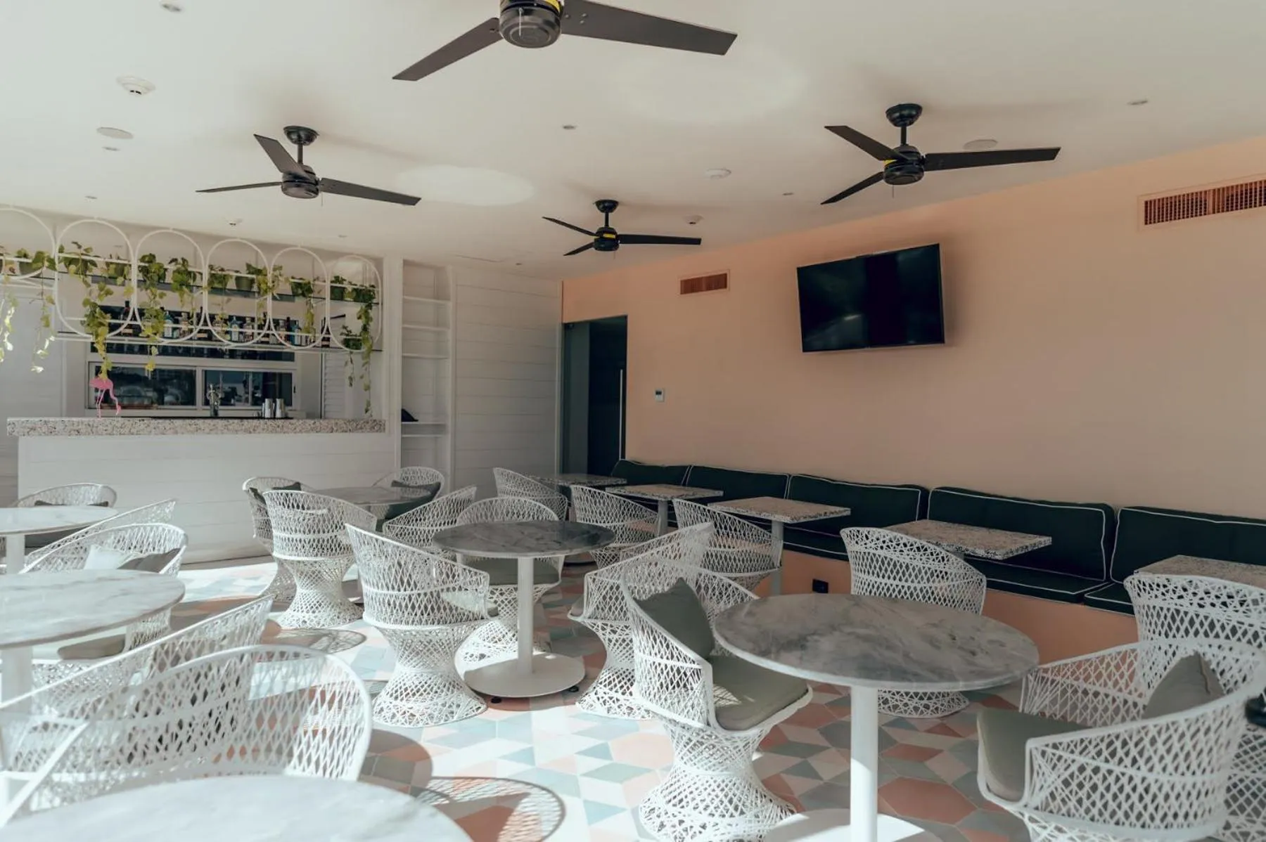 Restaurant/places to eat in Hotel Mariachi by Kavia 5th Av