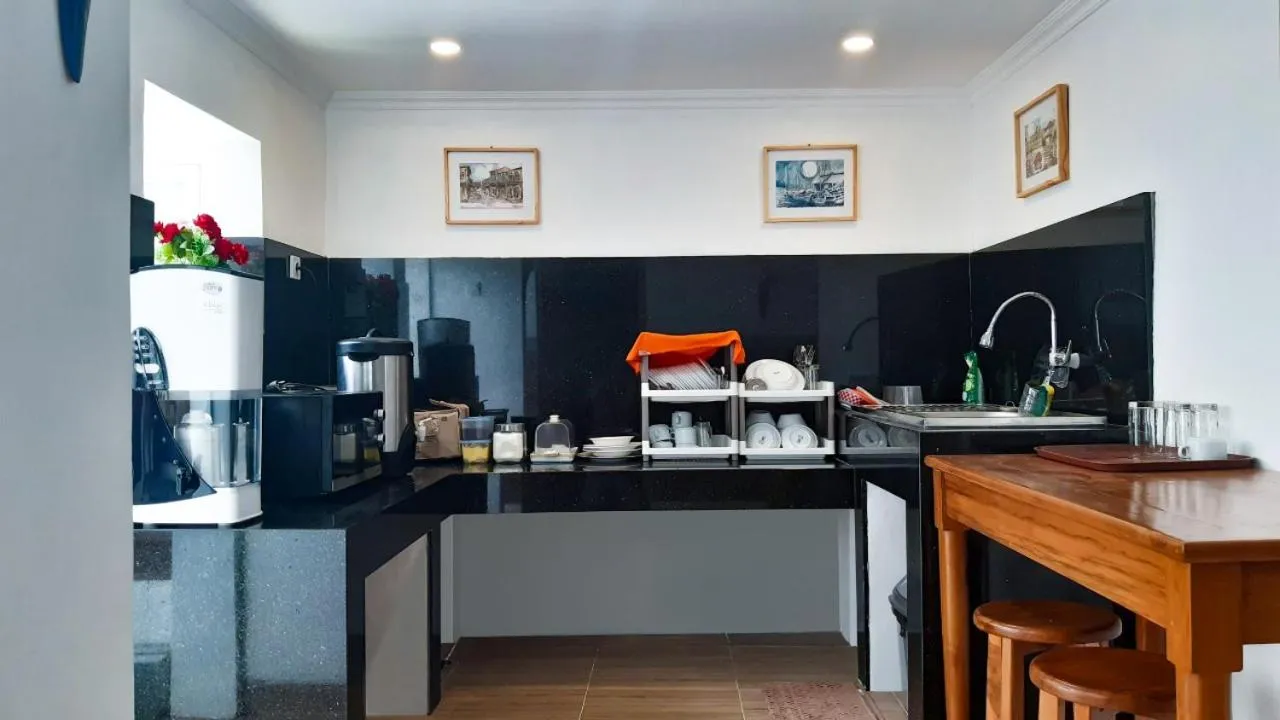 The Cabin Purwokinanti Hotel